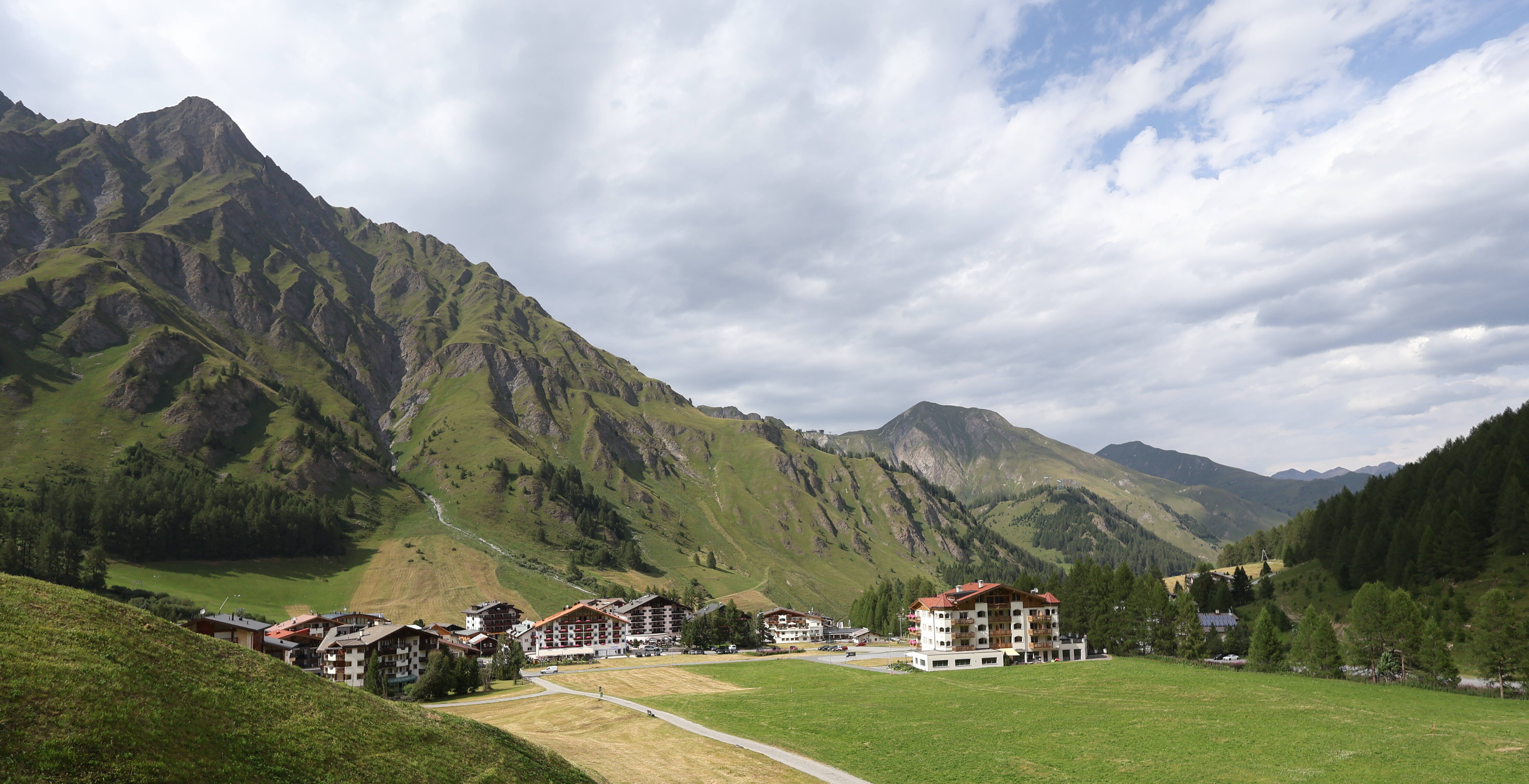 Archiv Foto Webcam Samnaun: Blick auf das Dorf