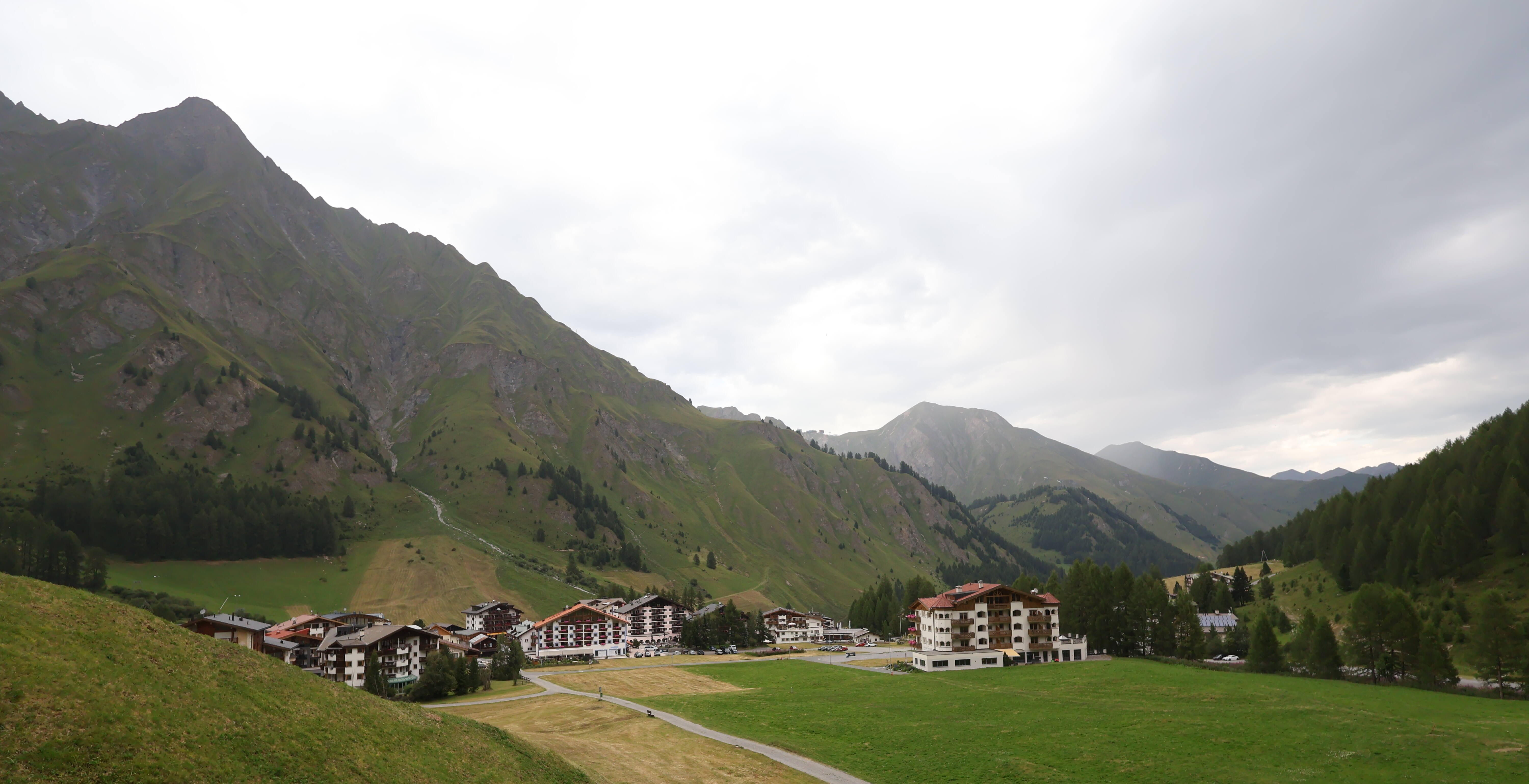 Archiv Foto Webcam Samnaun: Blick auf das Dorf