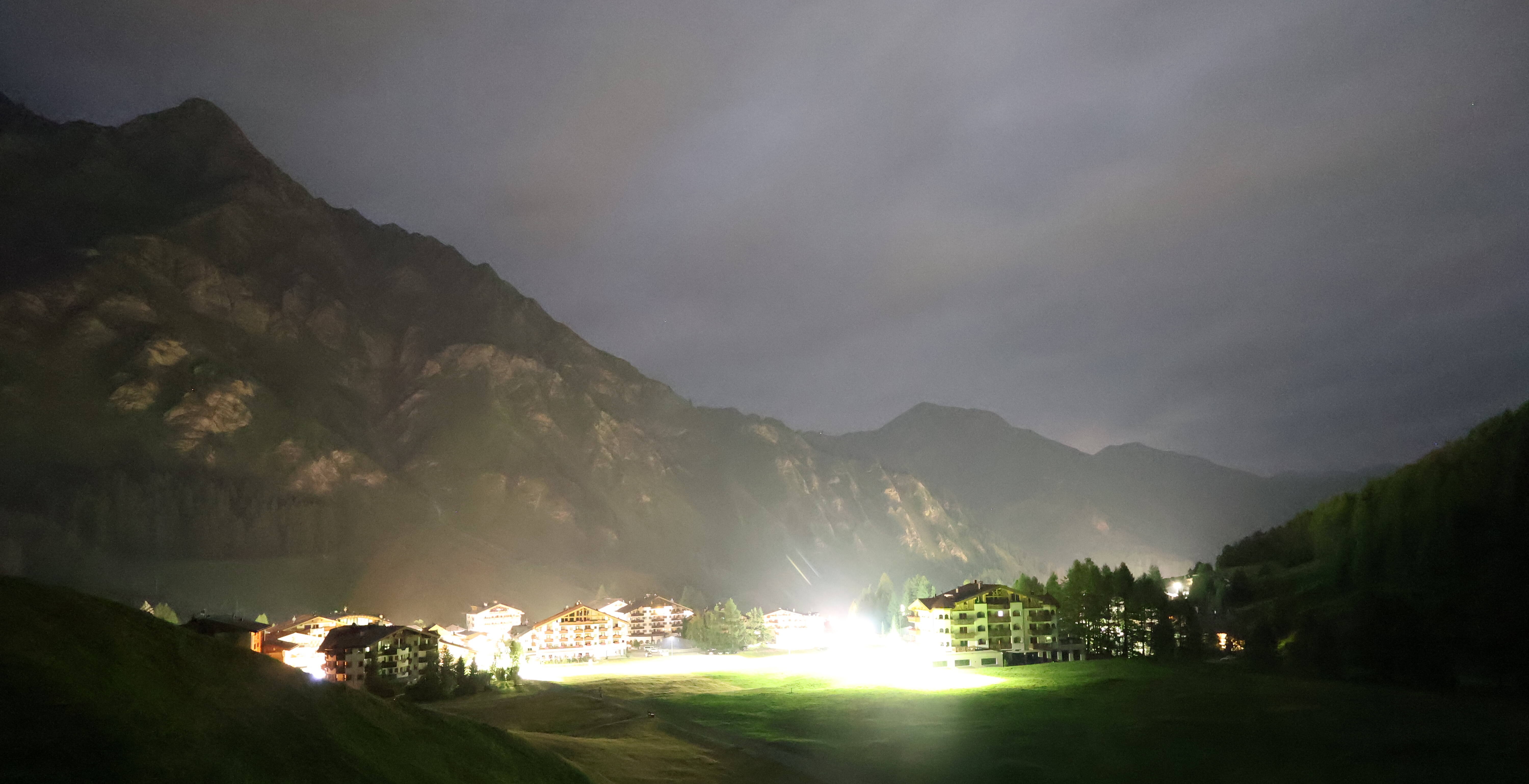 Archived image Webcam Samnaun: Village View