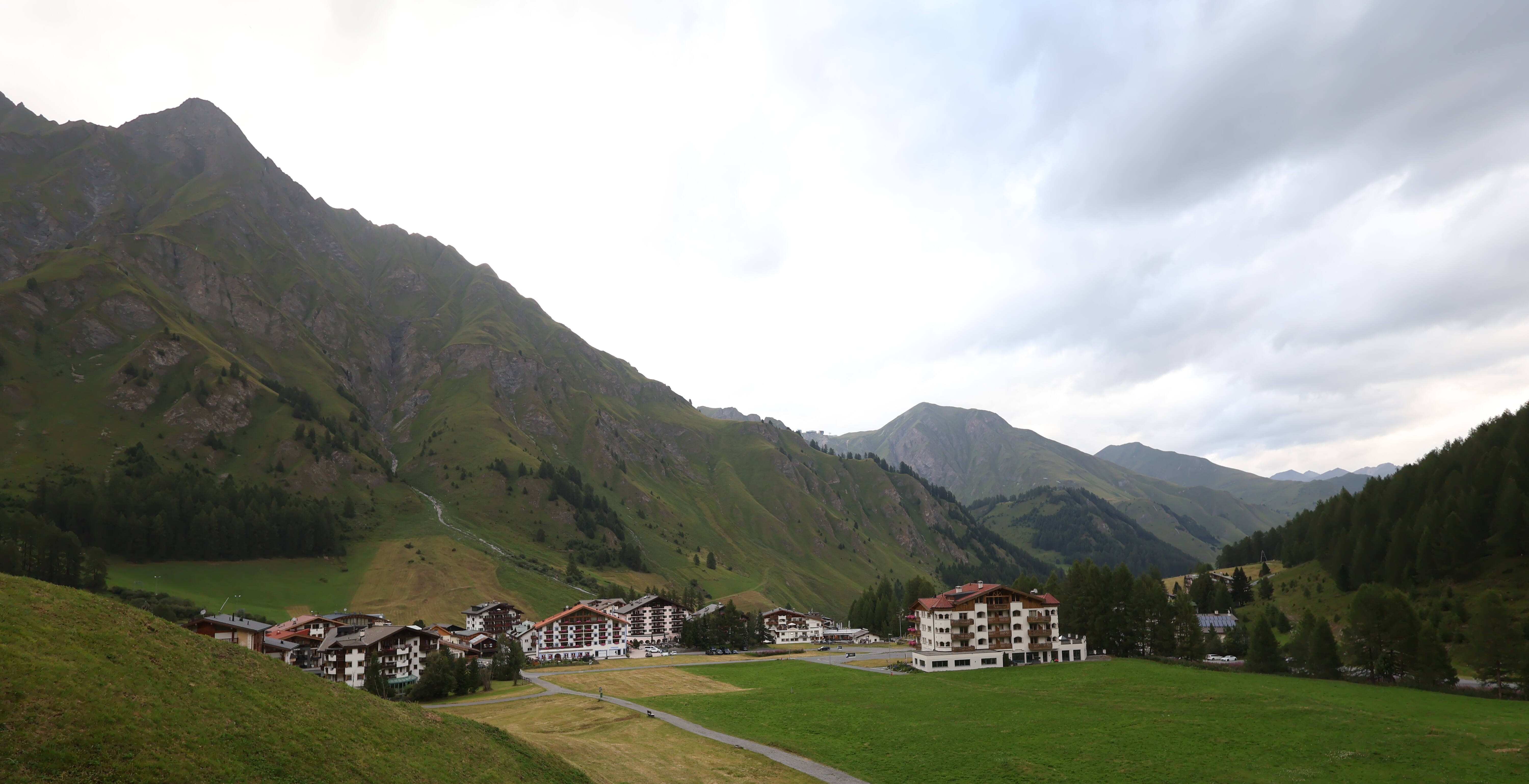 Archived image Webcam Samnaun: Village View