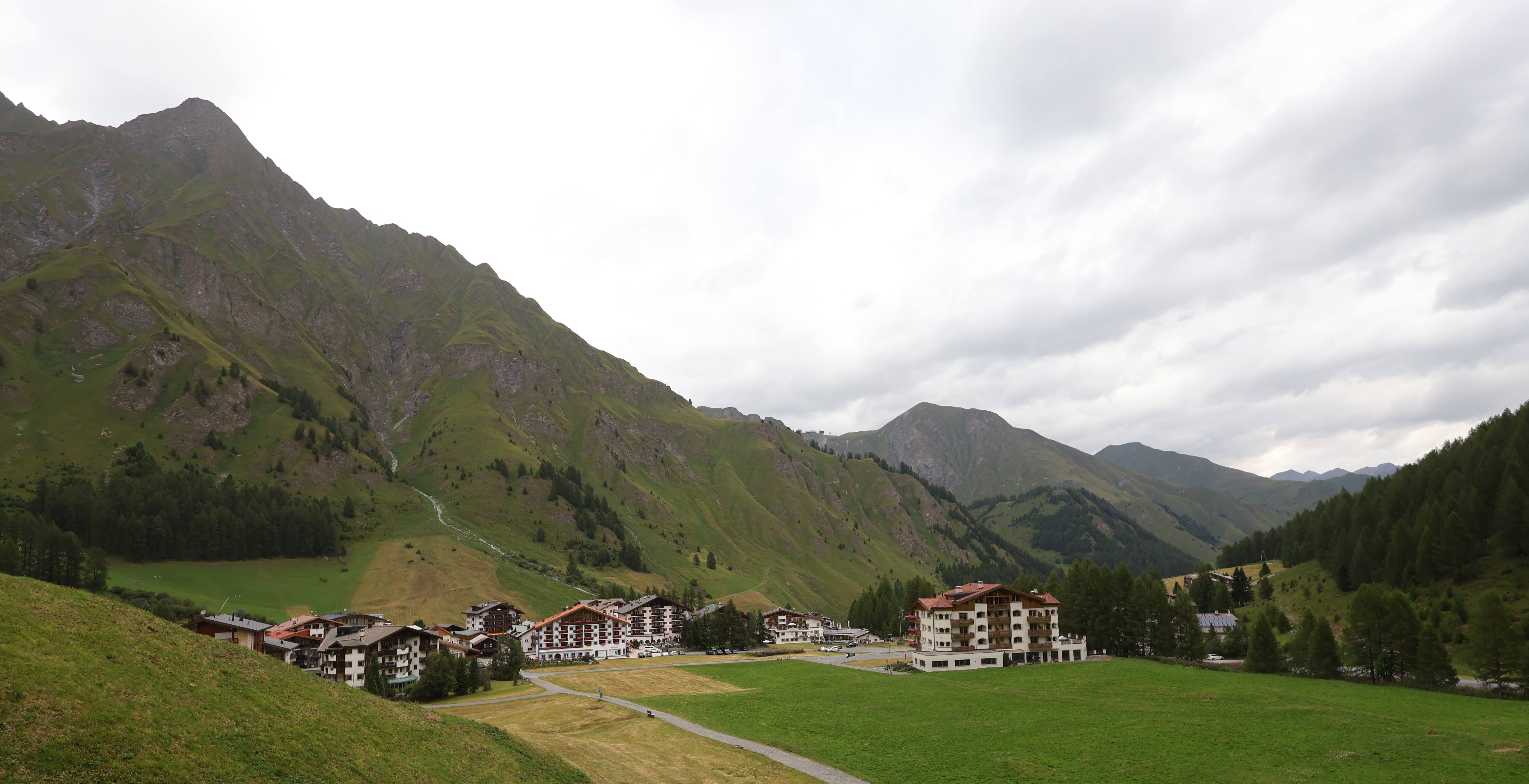 Archived image Webcam Samnaun: Village View