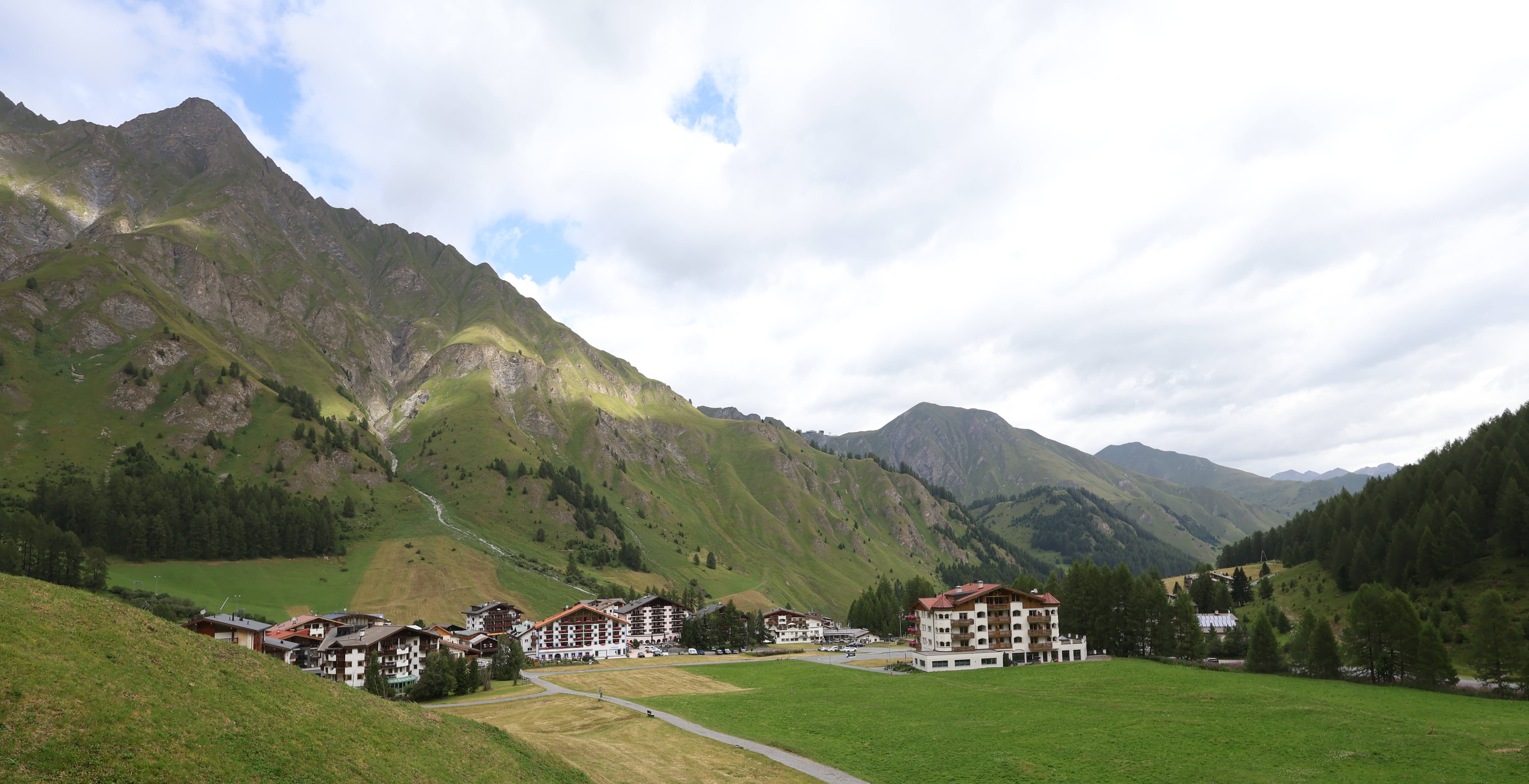 Archived image Webcam Samnaun: Village View