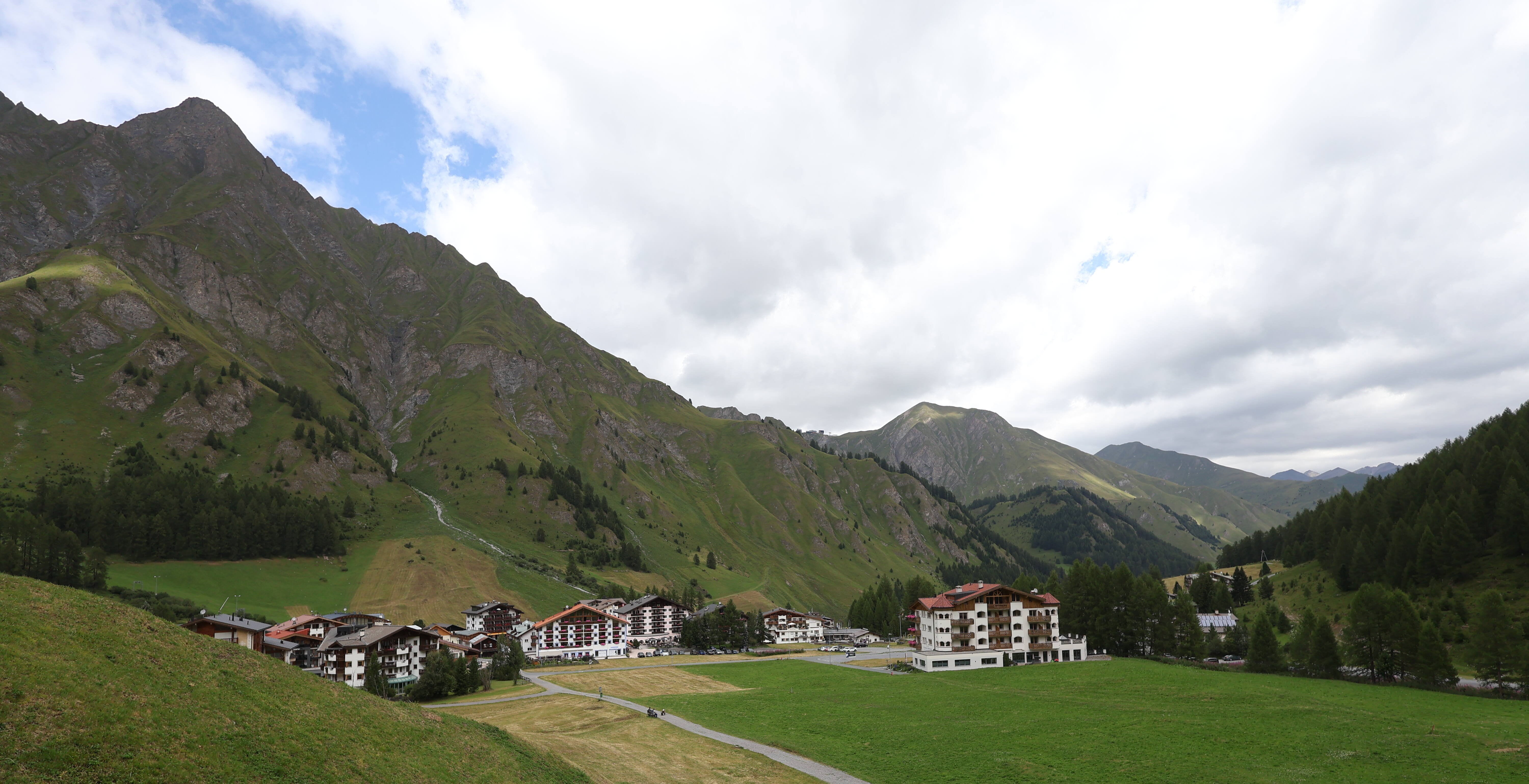 Archiv Foto Webcam Samnaun: Blick auf das Dorf