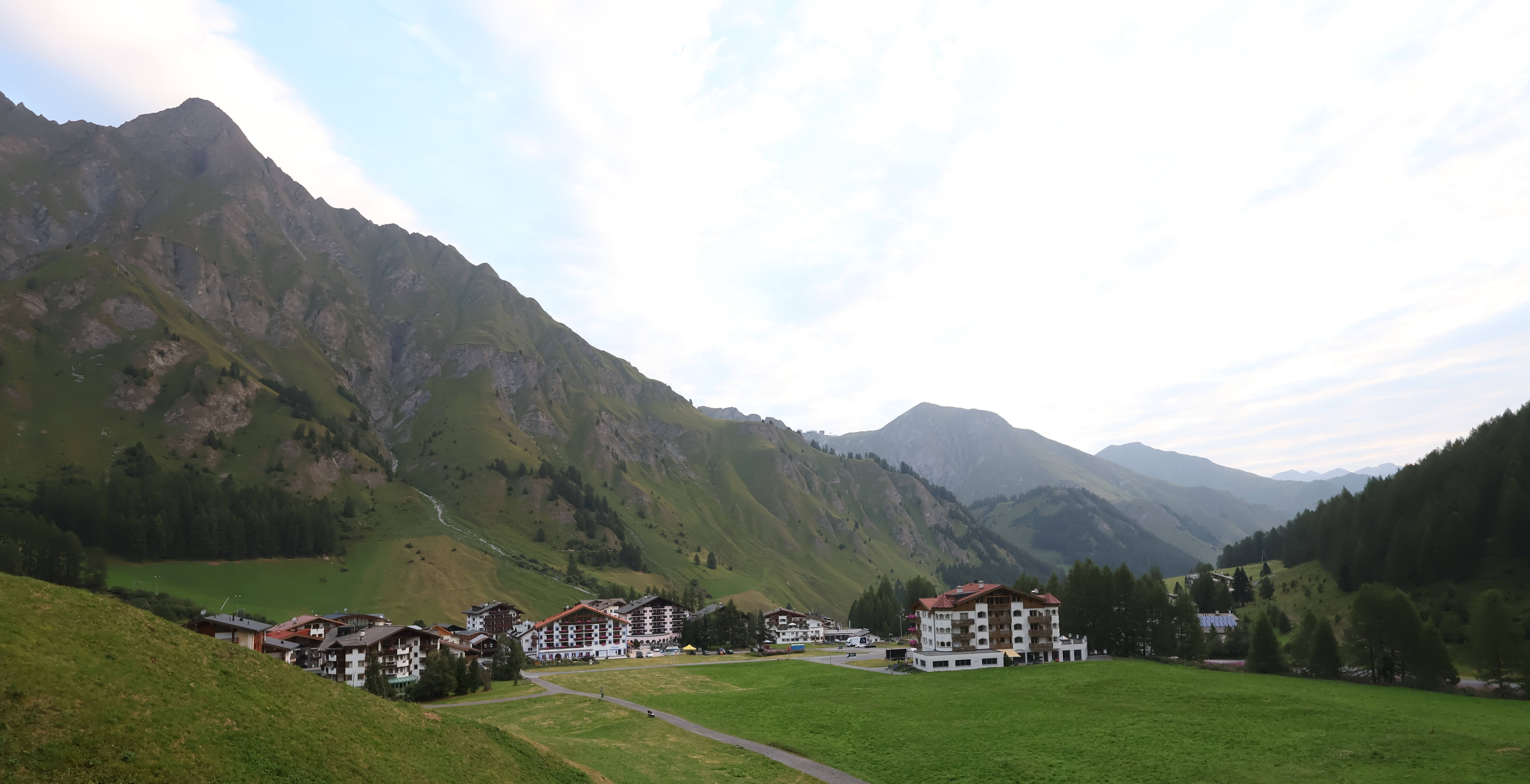 Archiv Foto Webcam Samnaun: Blick auf das Dorf