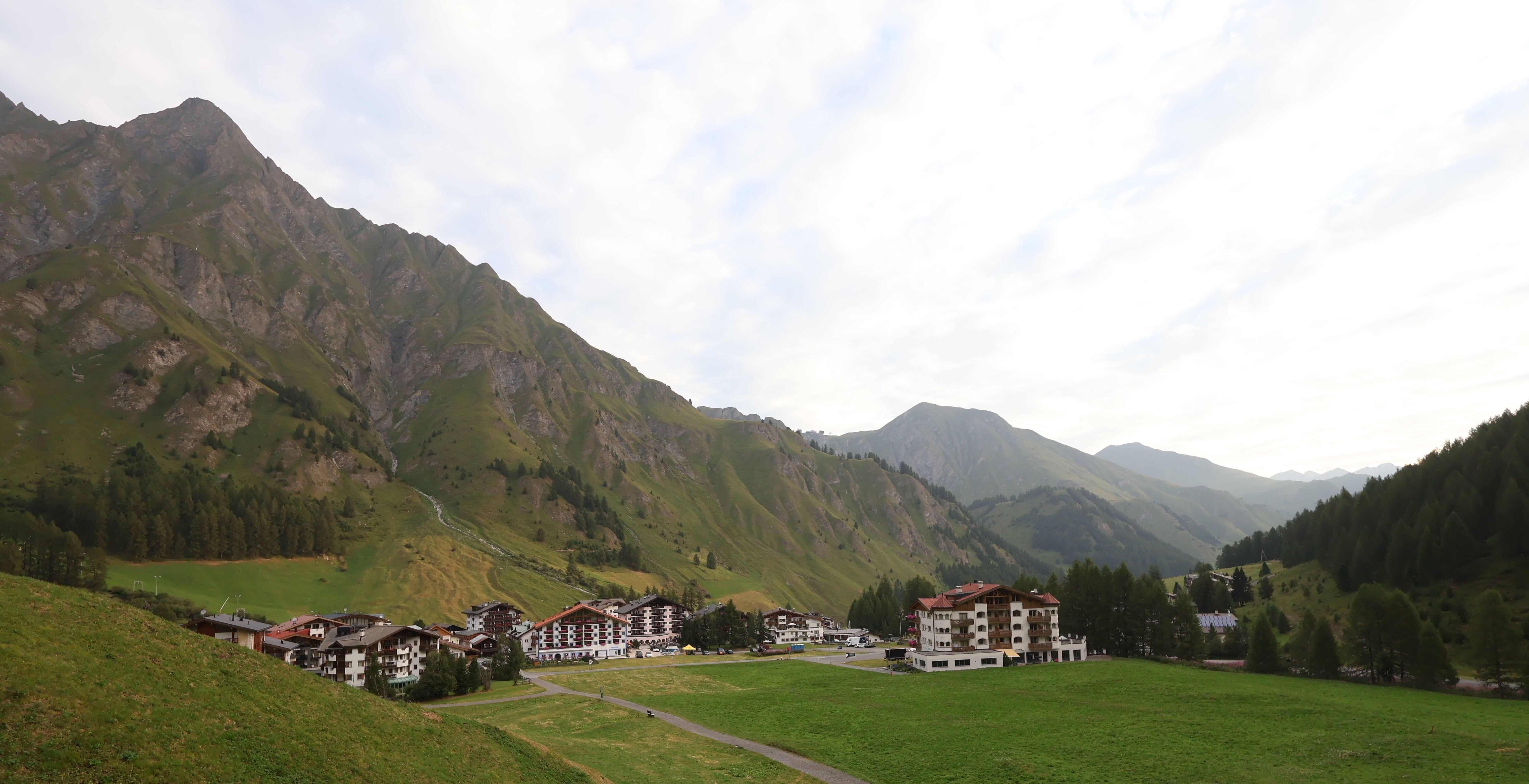 Archiv Foto Webcam Samnaun: Blick auf das Dorf