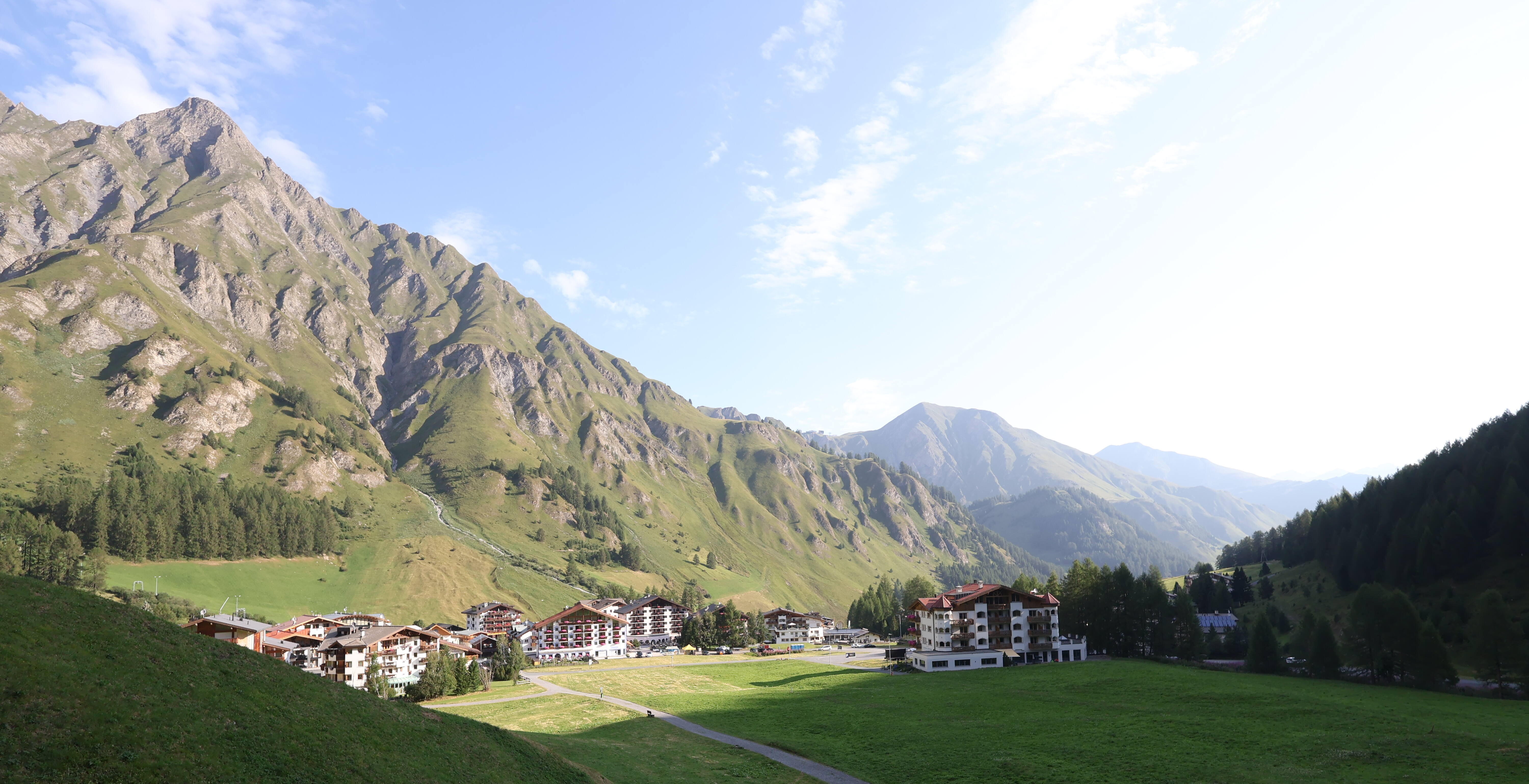 Archiv Foto Webcam Samnaun: Blick auf das Dorf