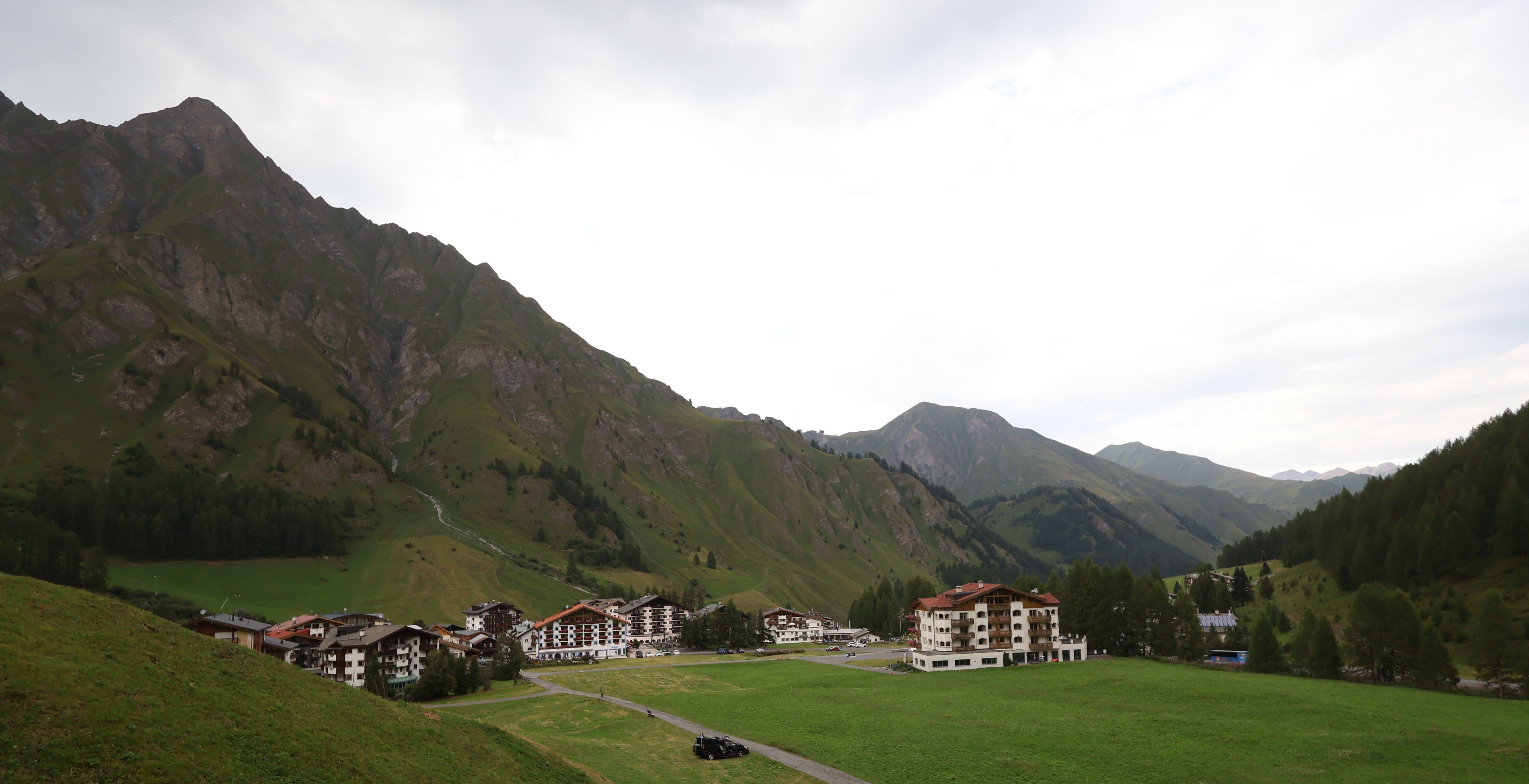 Archiv Foto Webcam Samnaun: Blick auf das Dorf