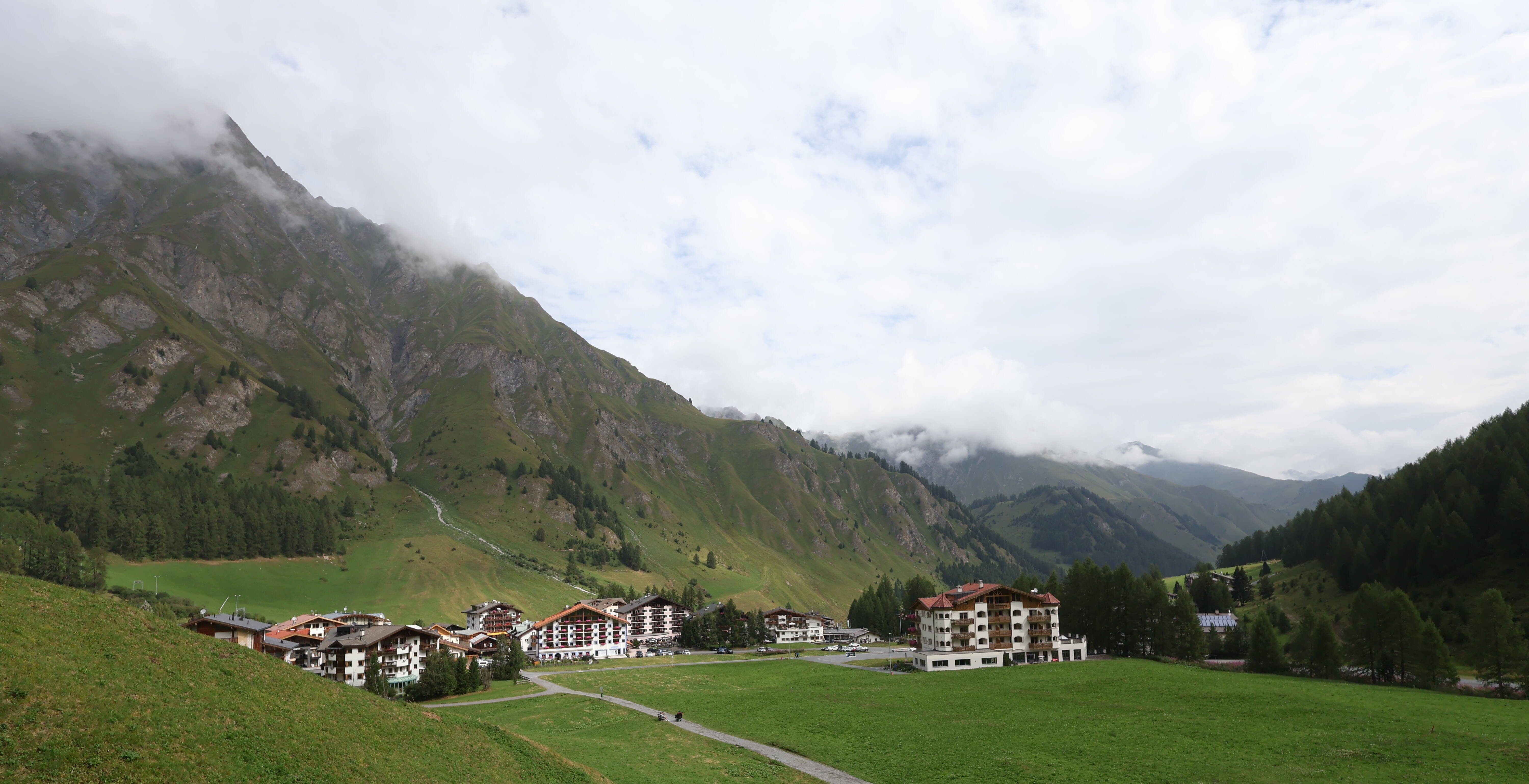Archiv Foto Webcam Samnaun: Blick auf das Dorf