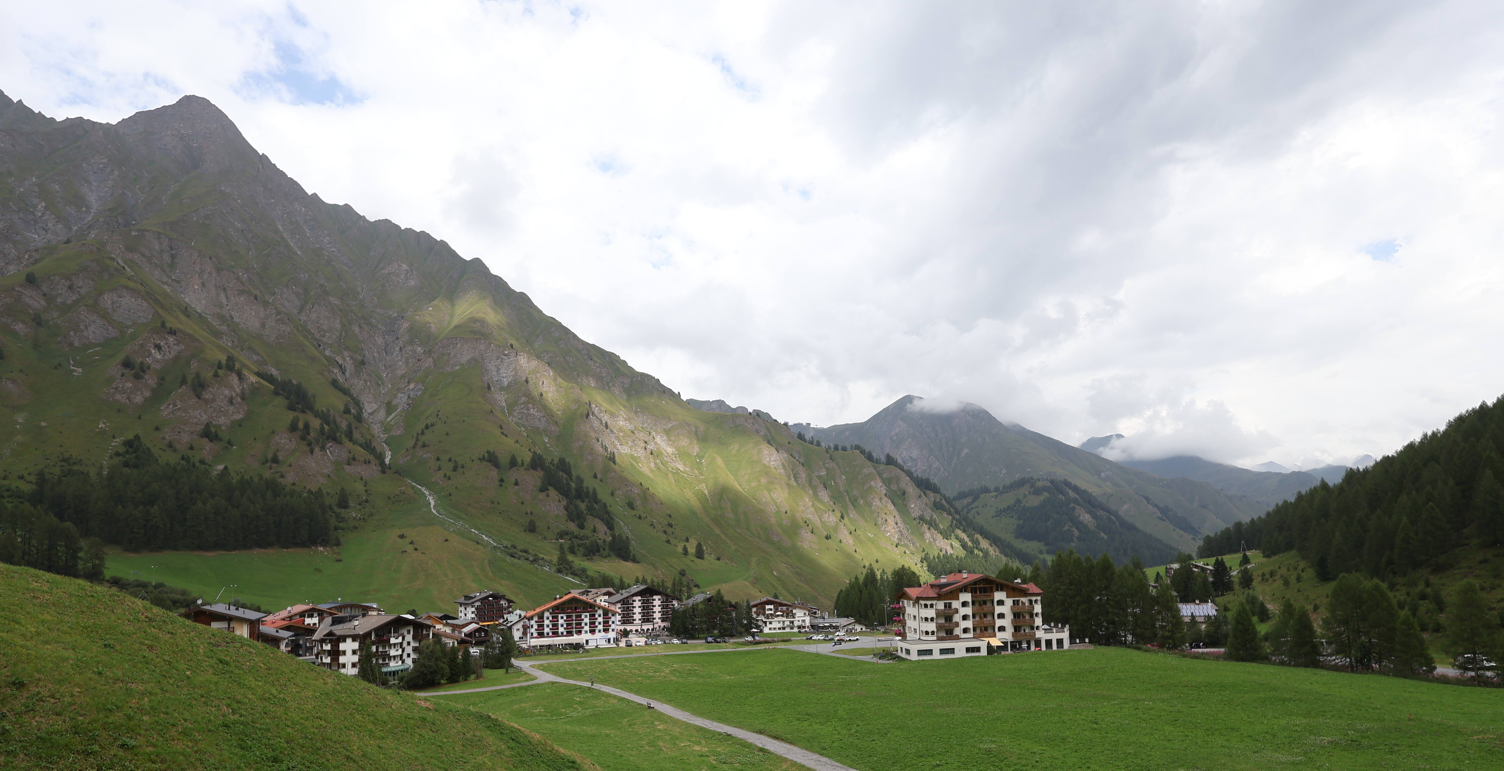 Archiv Foto Webcam Samnaun: Blick auf das Dorf