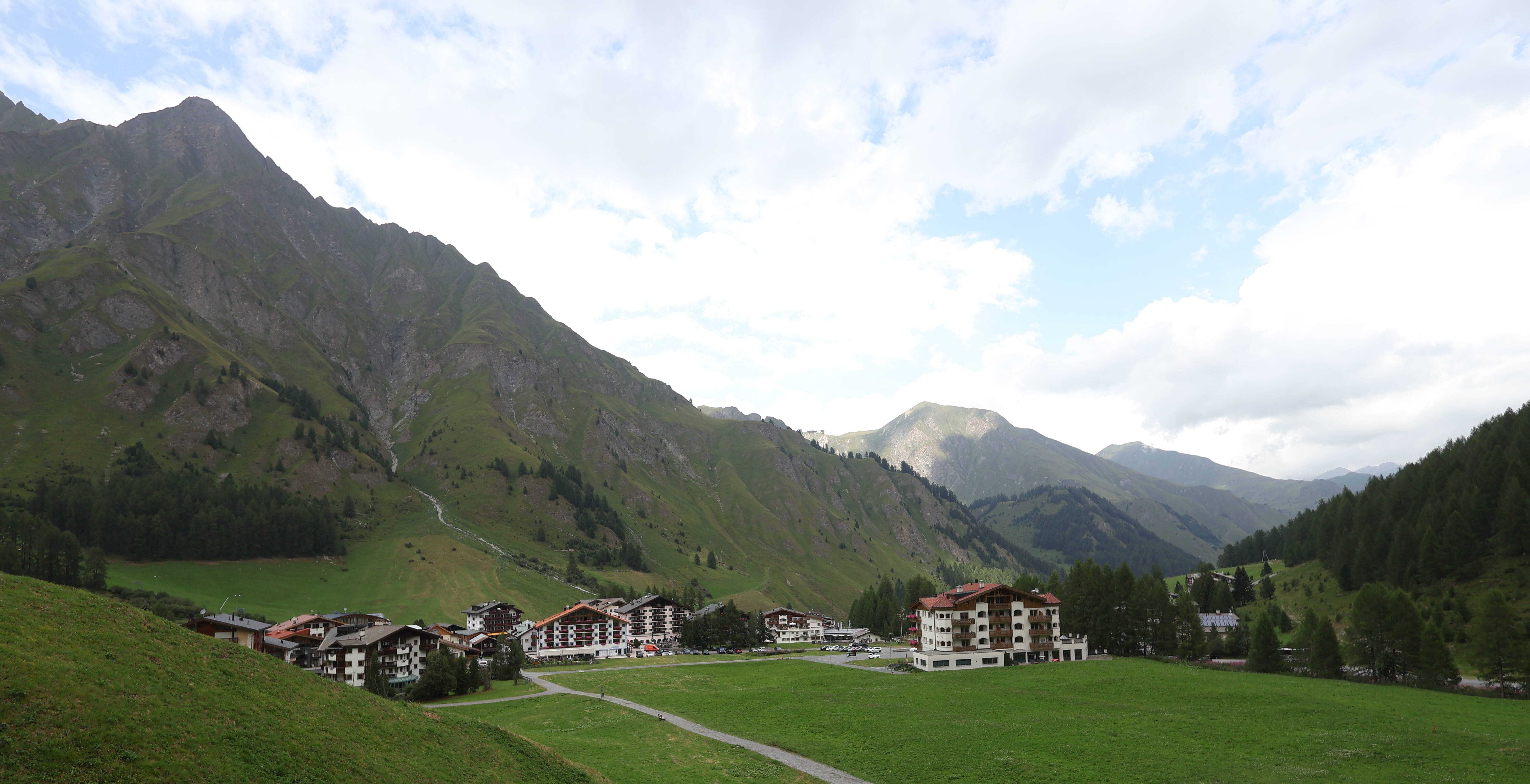 Archiv Foto Webcam Samnaun: Blick auf das Dorf