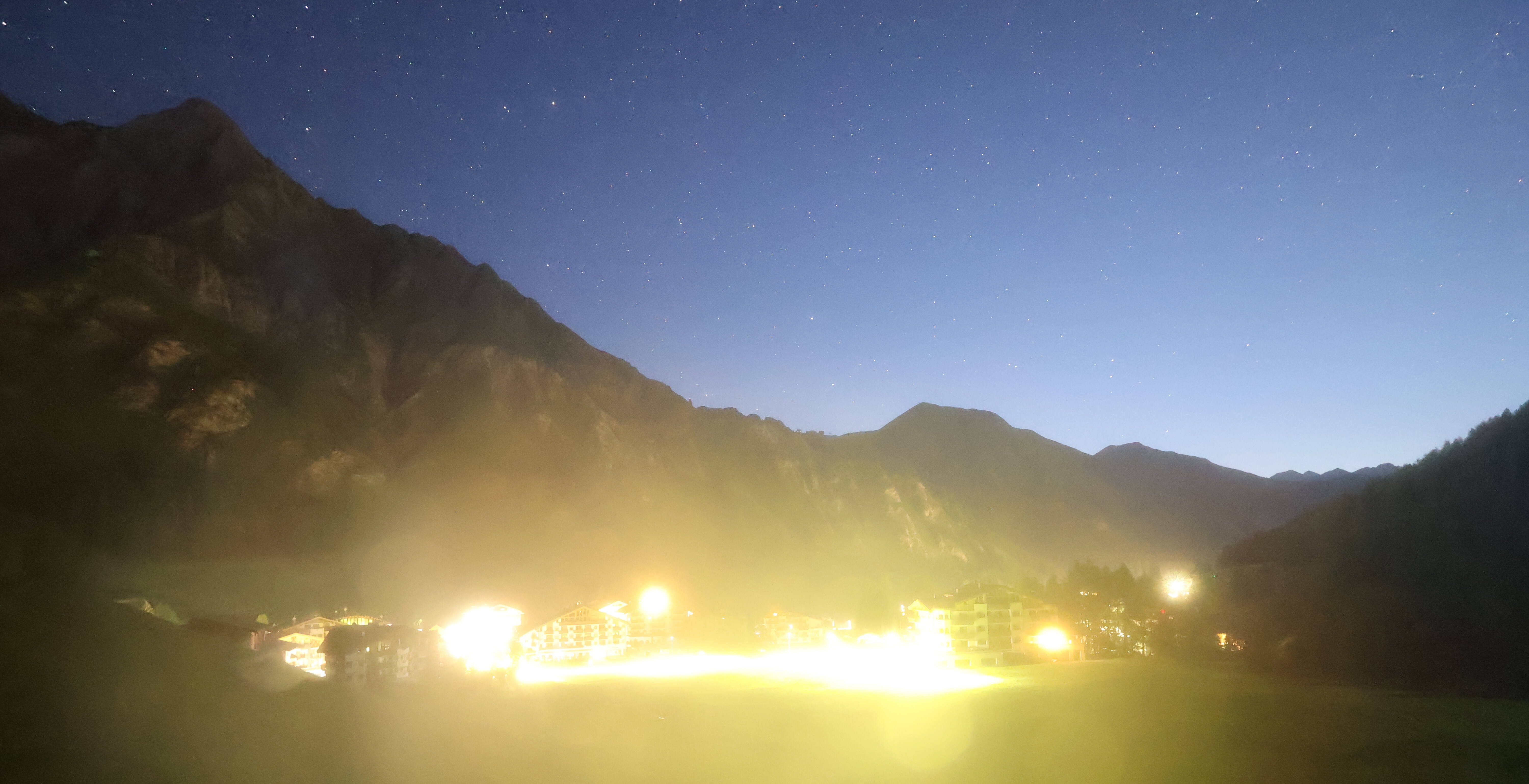 Archiv Foto Webcam Samnaun: Blick auf das Dorf