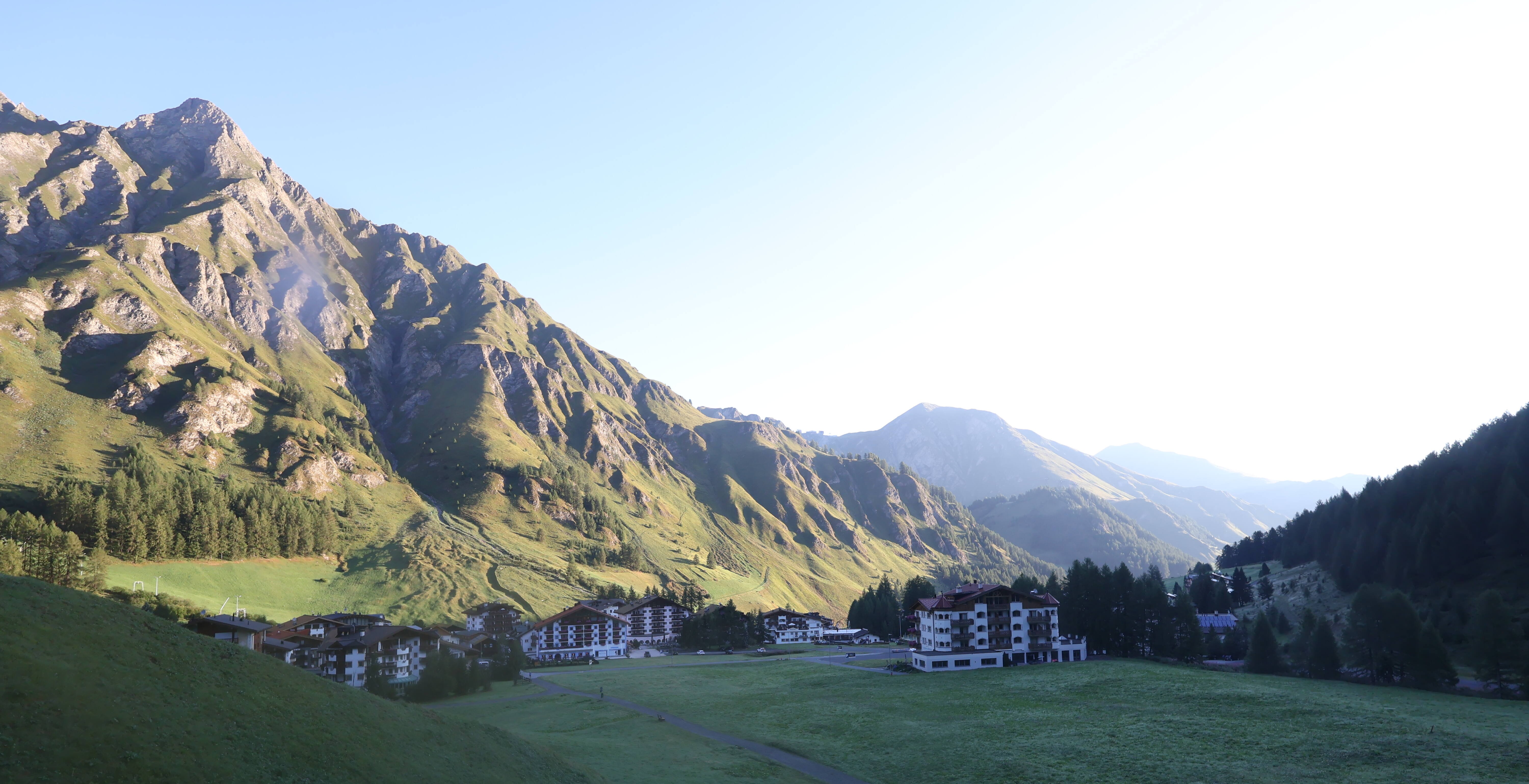 Archiv Foto Webcam Samnaun: Blick auf das Dorf