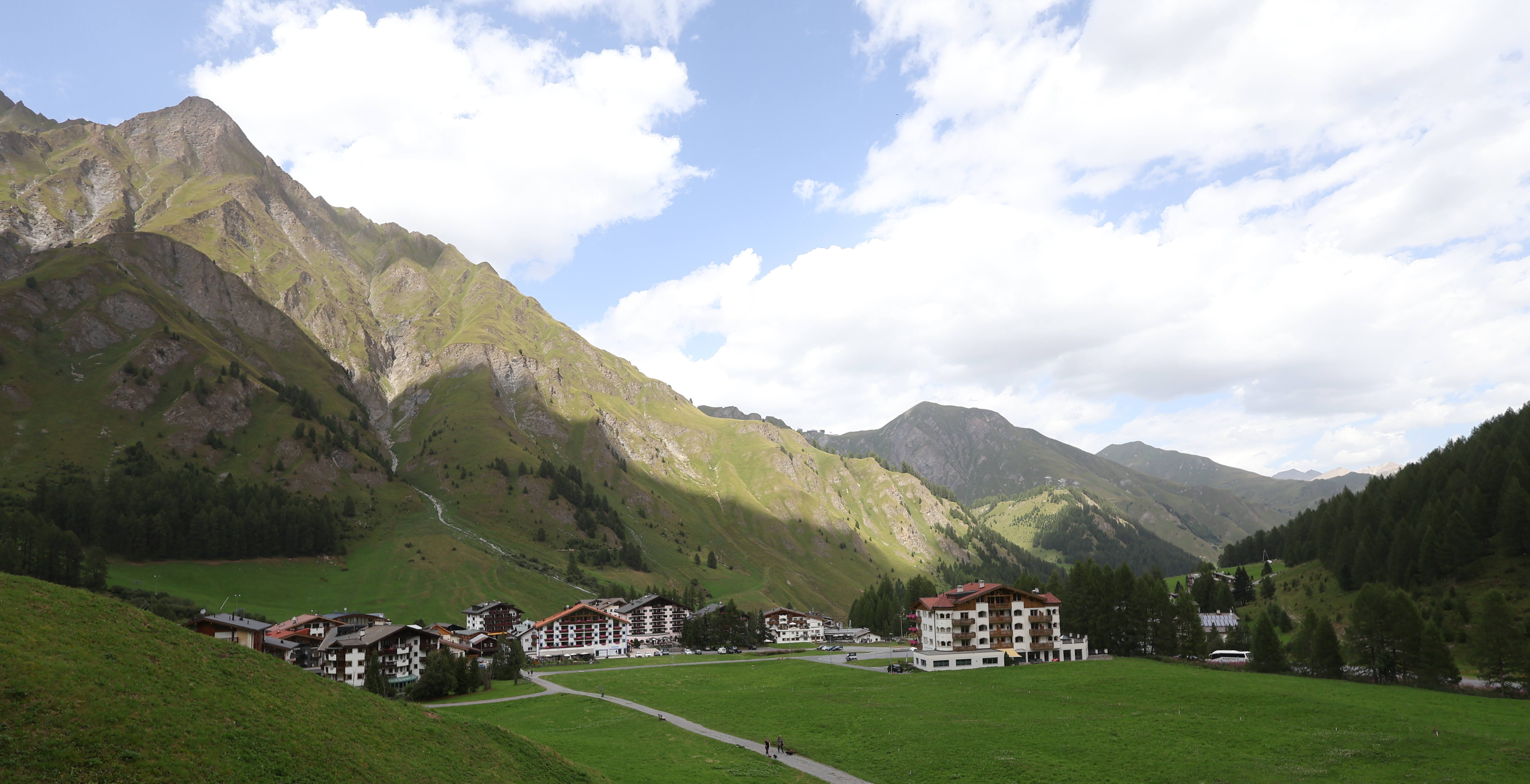 Archiv Foto Webcam Samnaun: Blick auf das Dorf