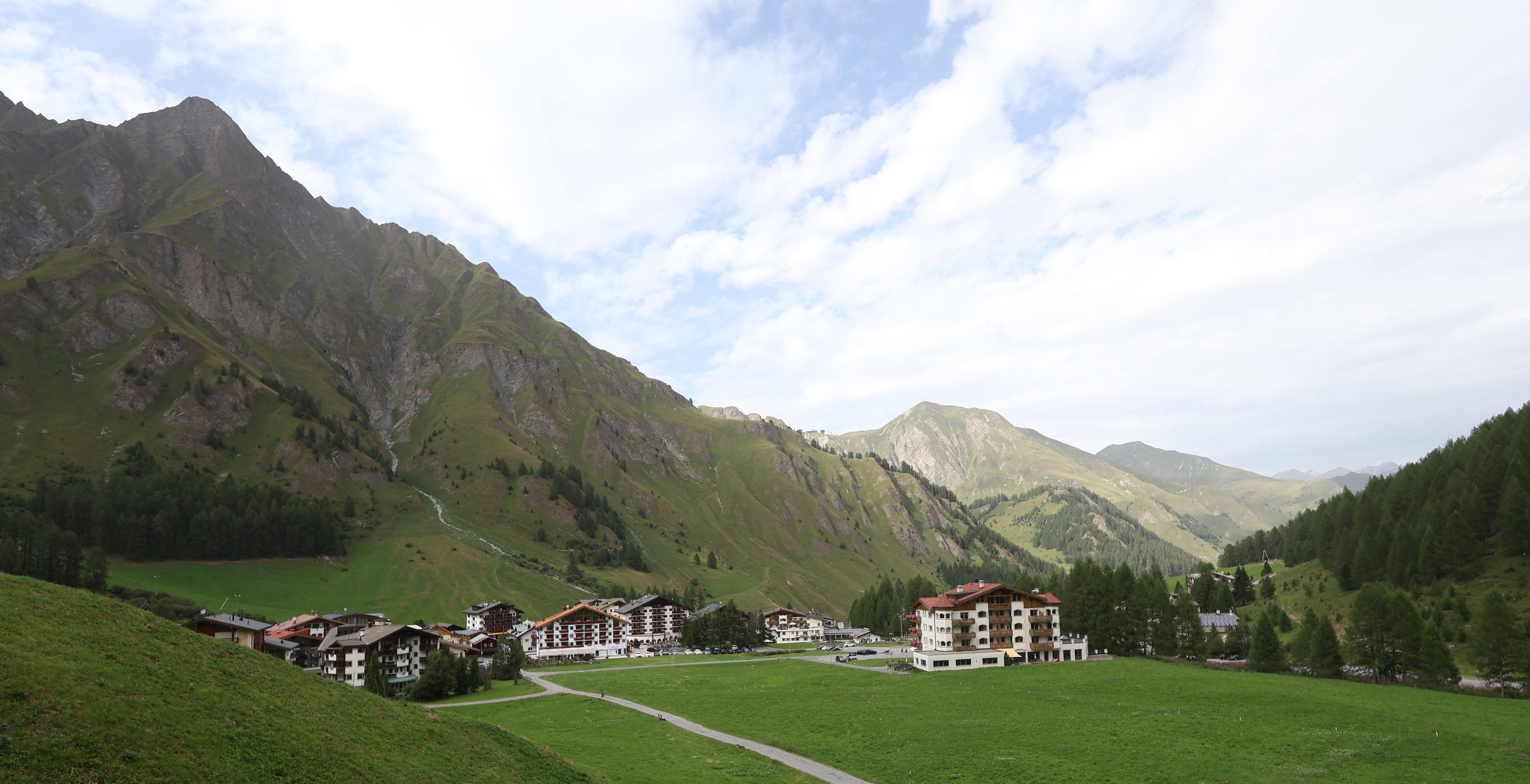 Archiv Foto Webcam Samnaun: Blick auf das Dorf