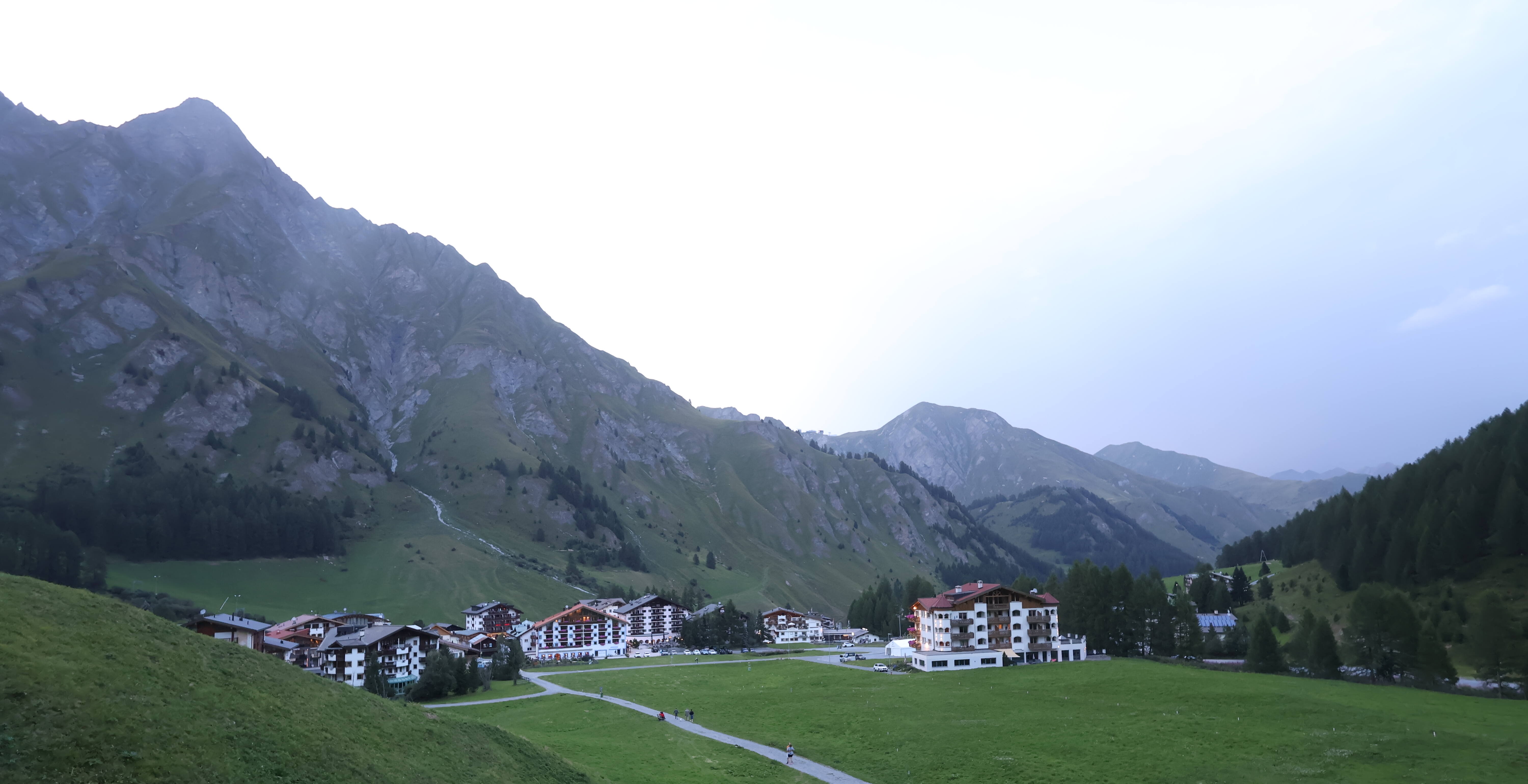 Archiv Foto Webcam Samnaun: Blick auf das Dorf