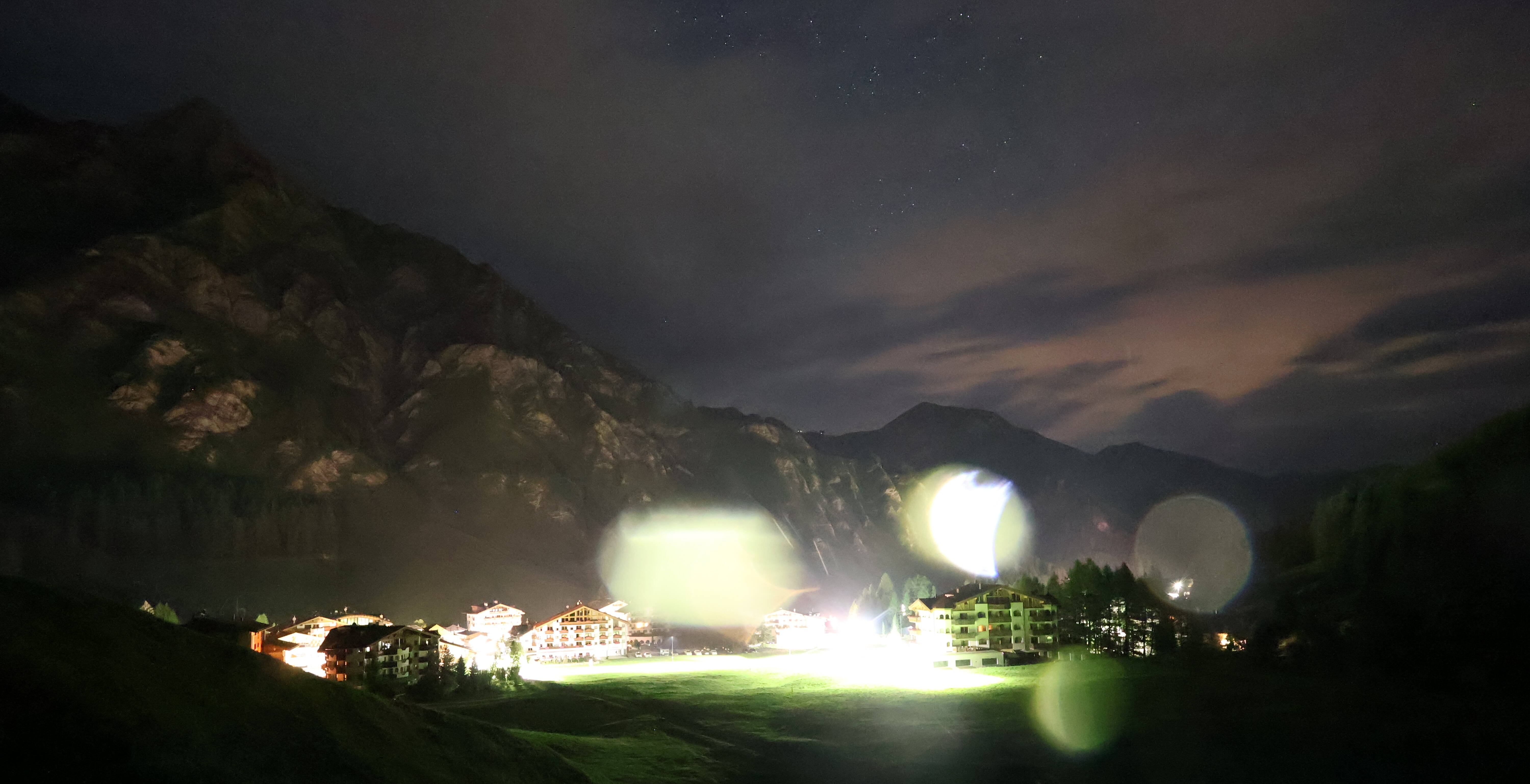 Archiv Foto Webcam Samnaun: Blick auf das Dorf