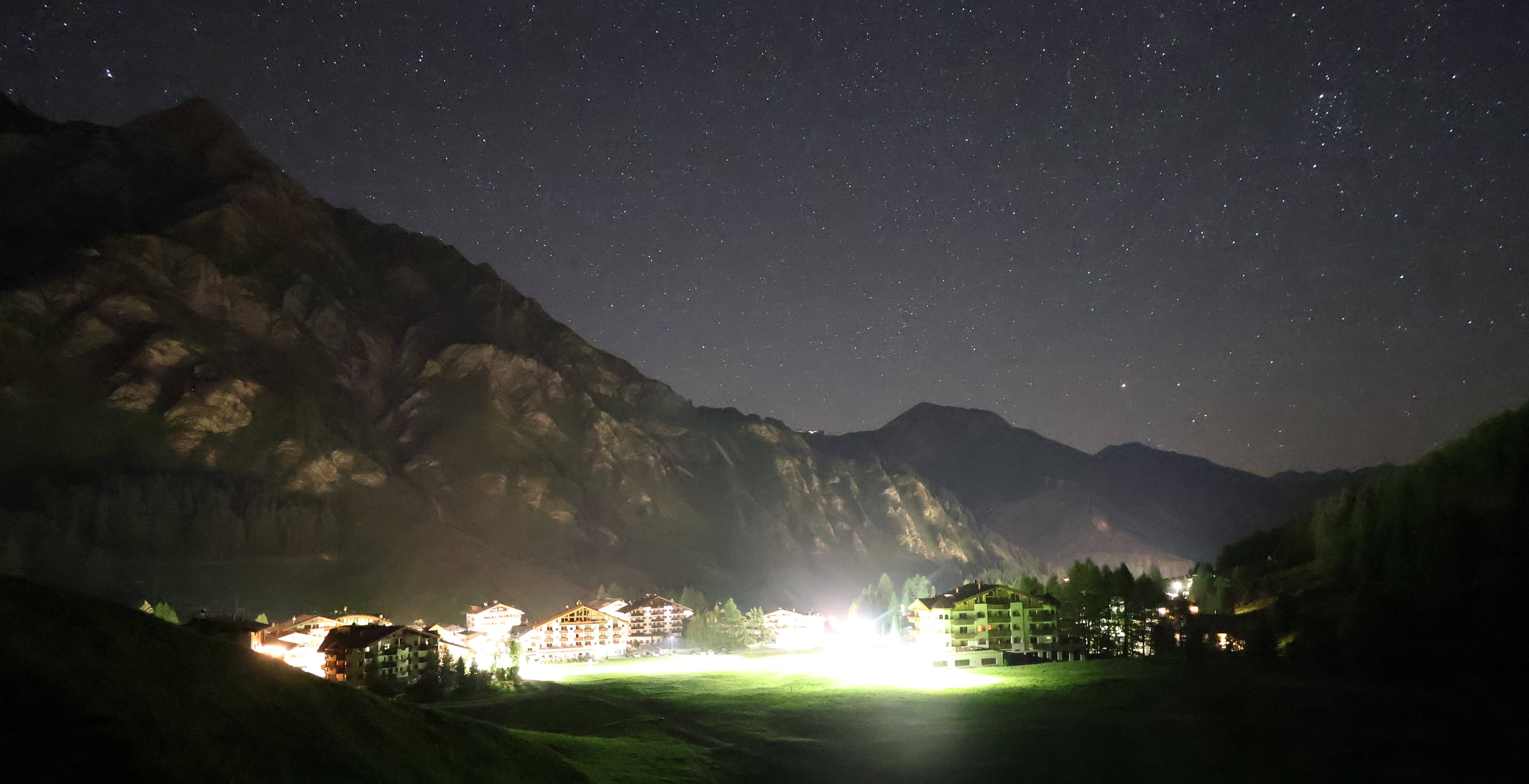Archiv Foto Webcam Samnaun: Blick auf das Dorf