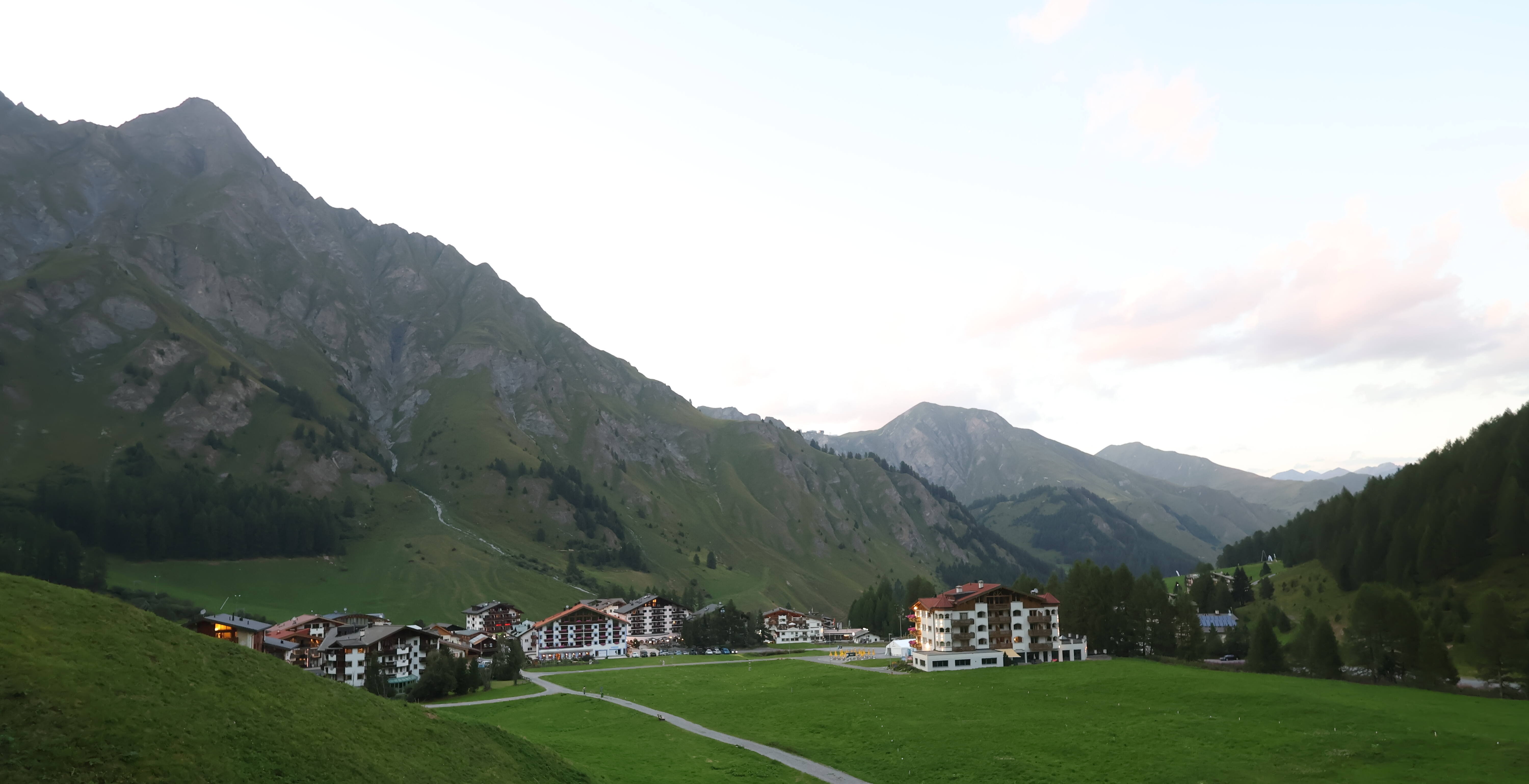 Archived image Webcam Samnaun: Village View