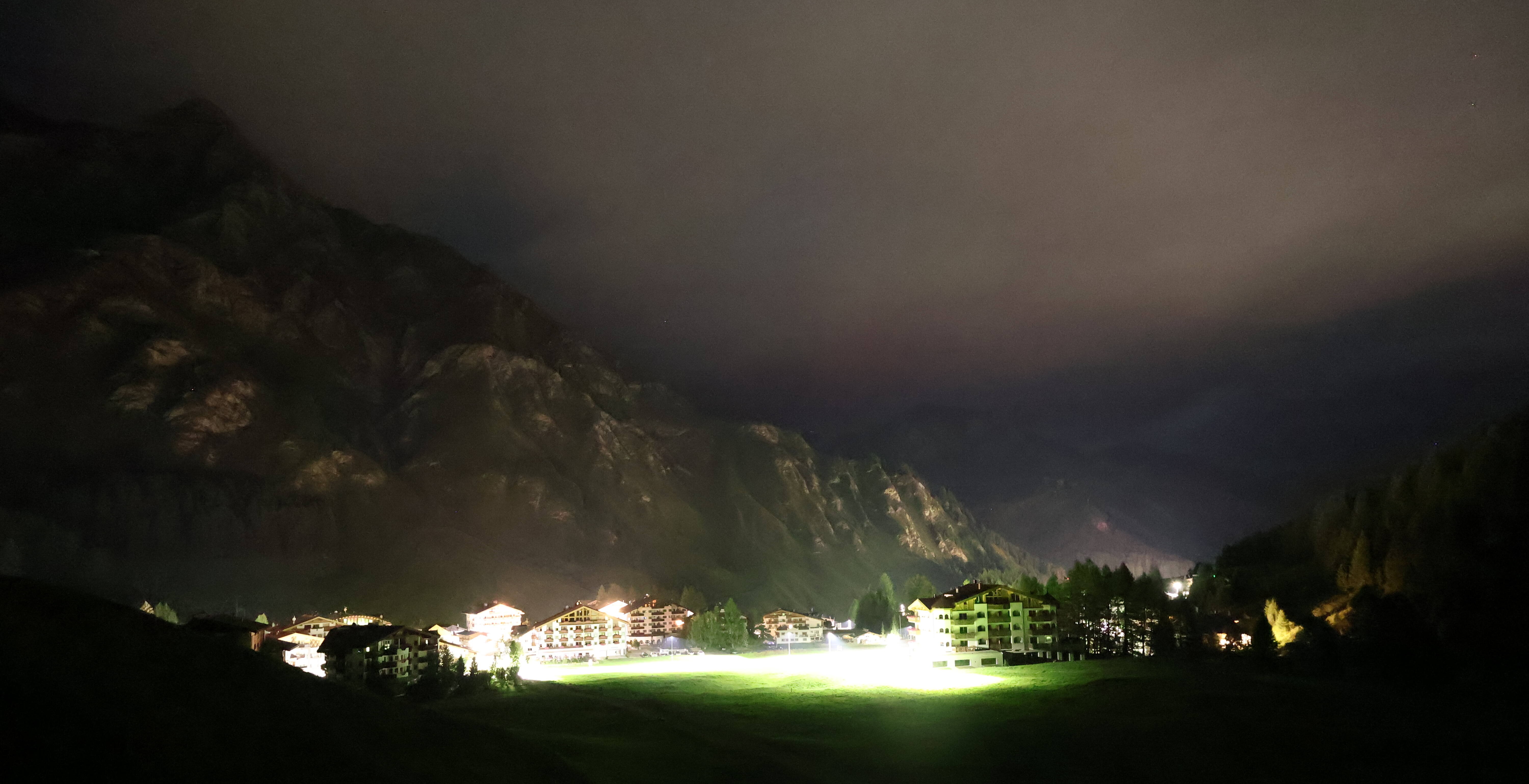 Archiv Foto Webcam Samnaun: Blick auf das Dorf