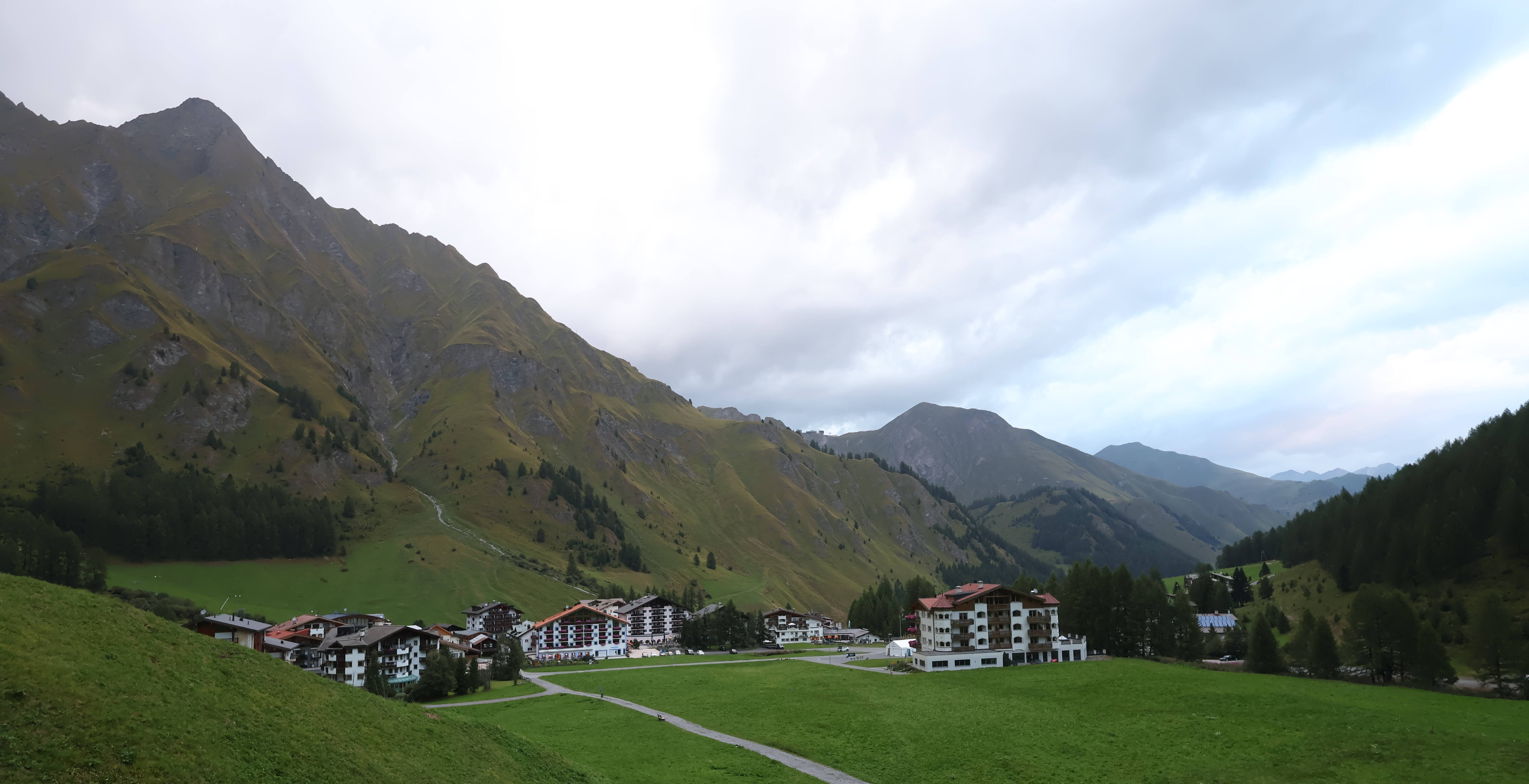 Archiv Foto Webcam Samnaun: Blick auf das Dorf