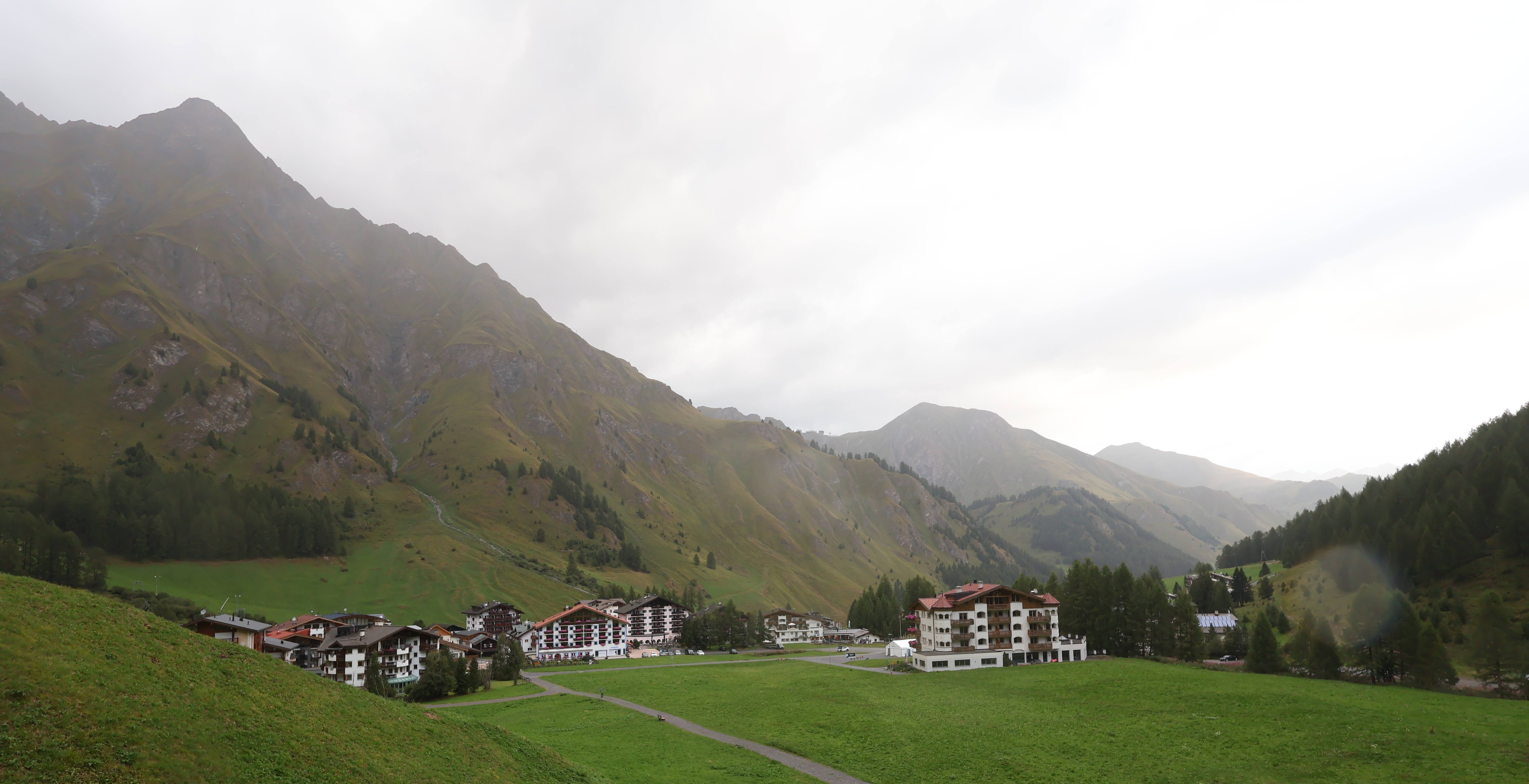 Archiv Foto Webcam Samnaun: Blick auf das Dorf