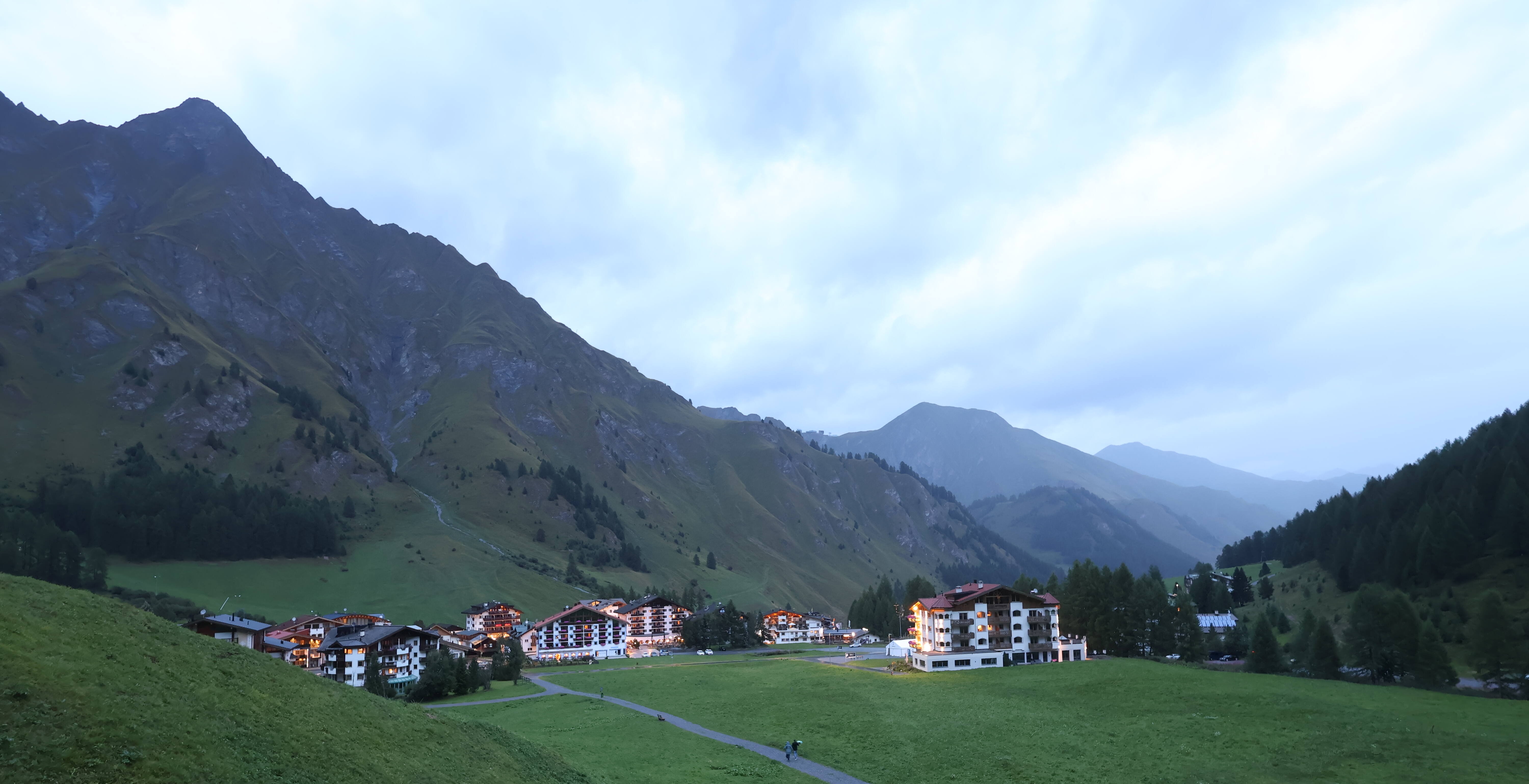 Archived image Webcam Samnaun: Village View