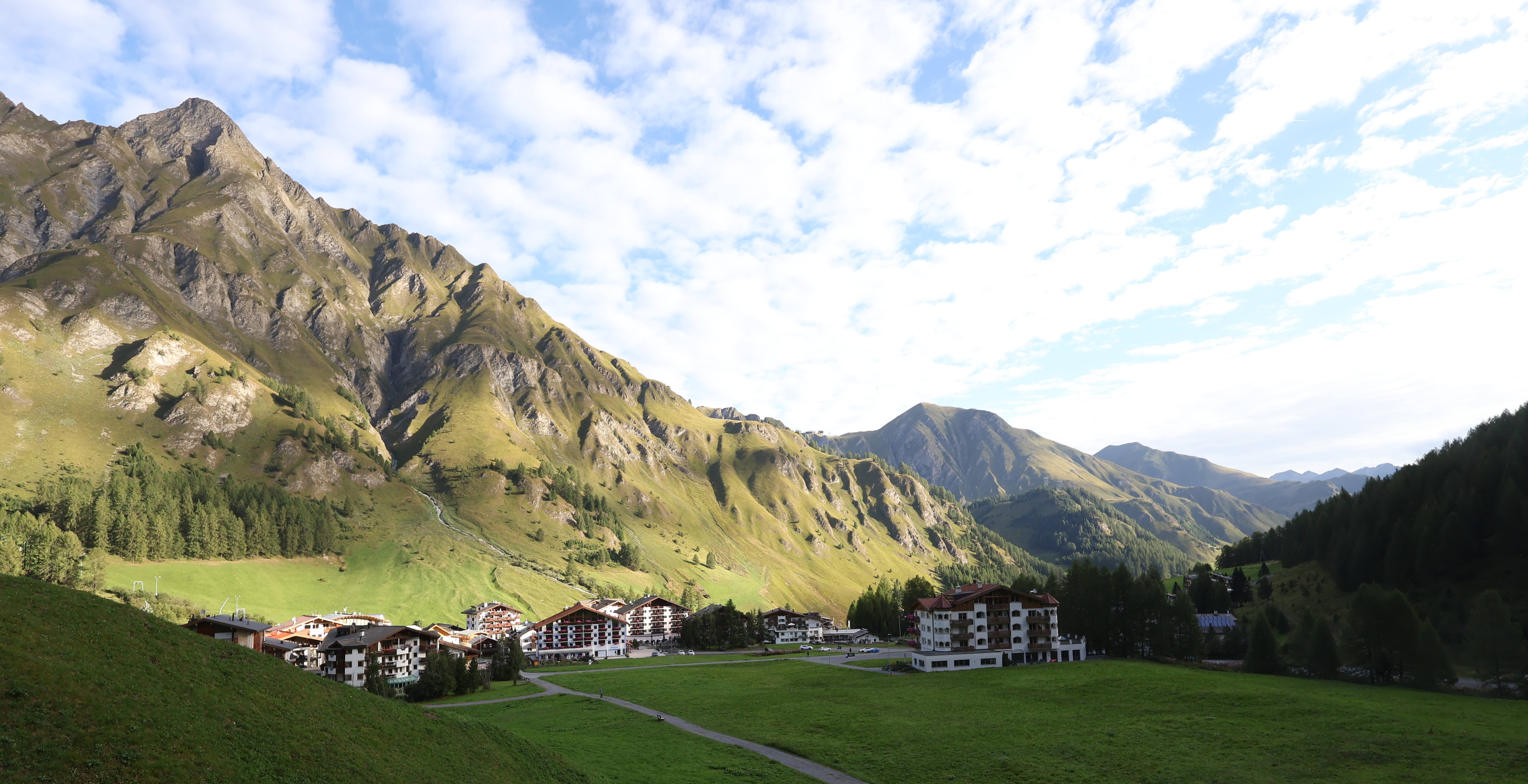 Archiv Foto Webcam Samnaun: Blick auf das Dorf