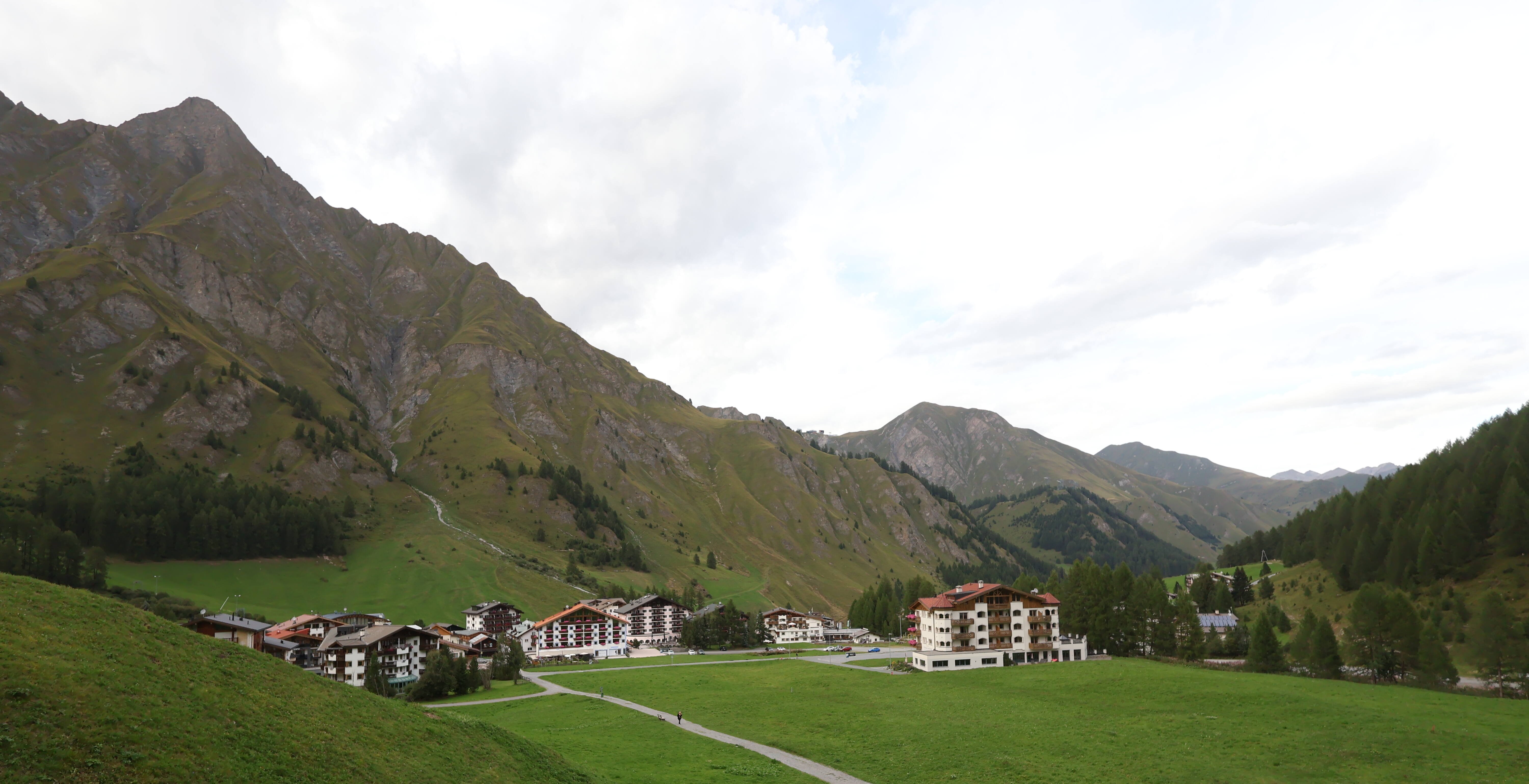 Archiv Foto Webcam Samnaun: Blick auf das Dorf