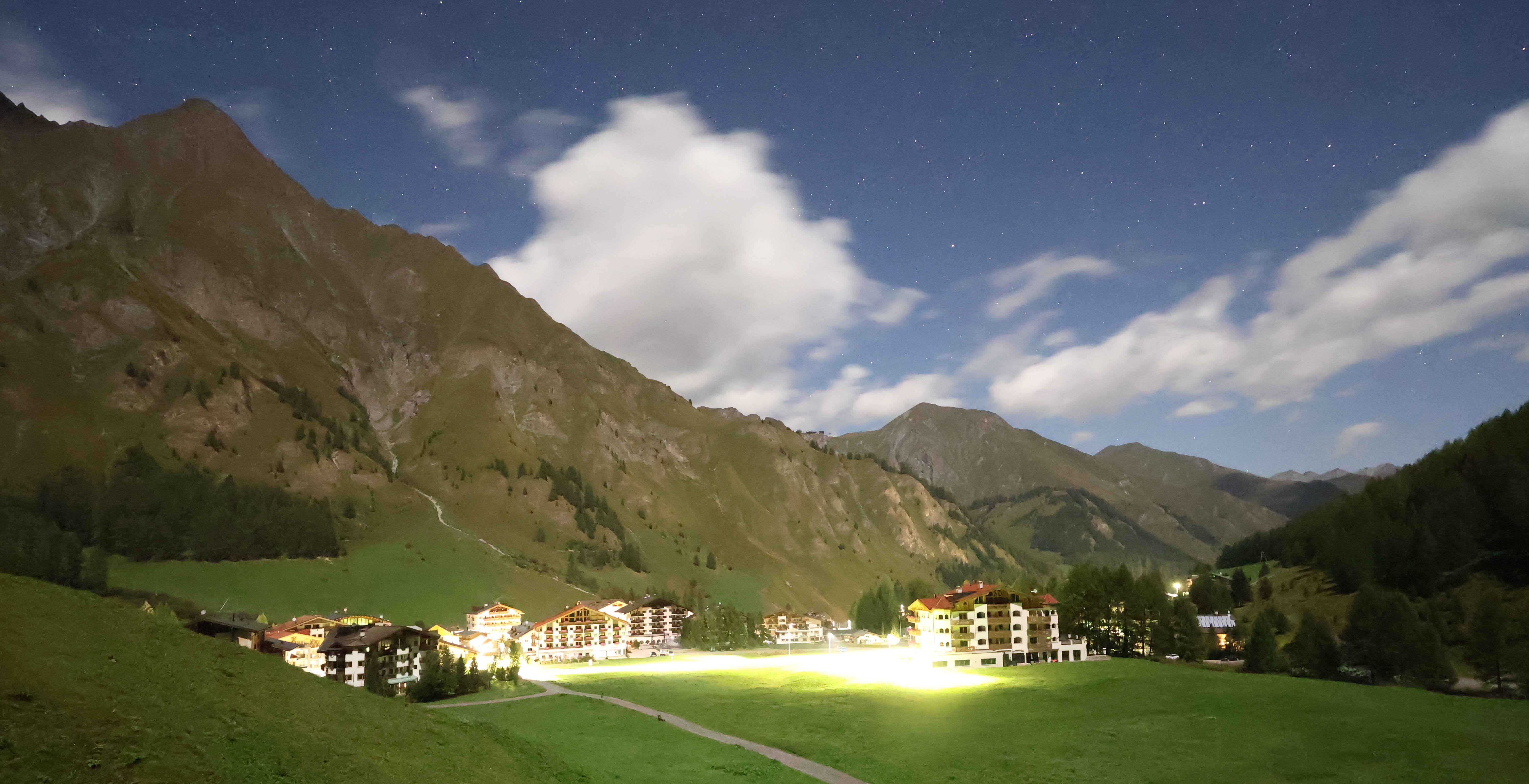 Archiv Foto Webcam Samnaun: Blick auf das Dorf