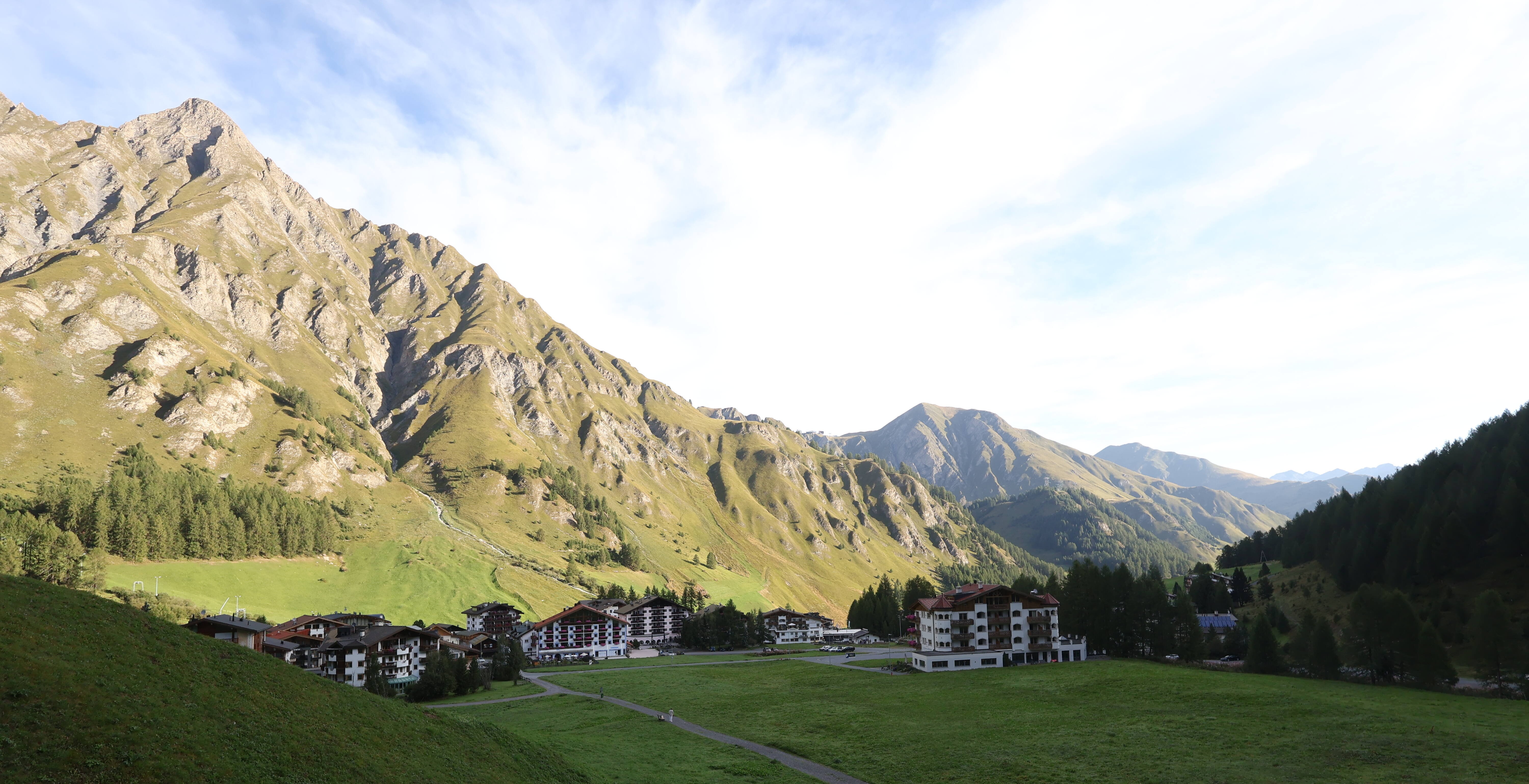 Archiv Foto Webcam Samnaun: Blick auf das Dorf