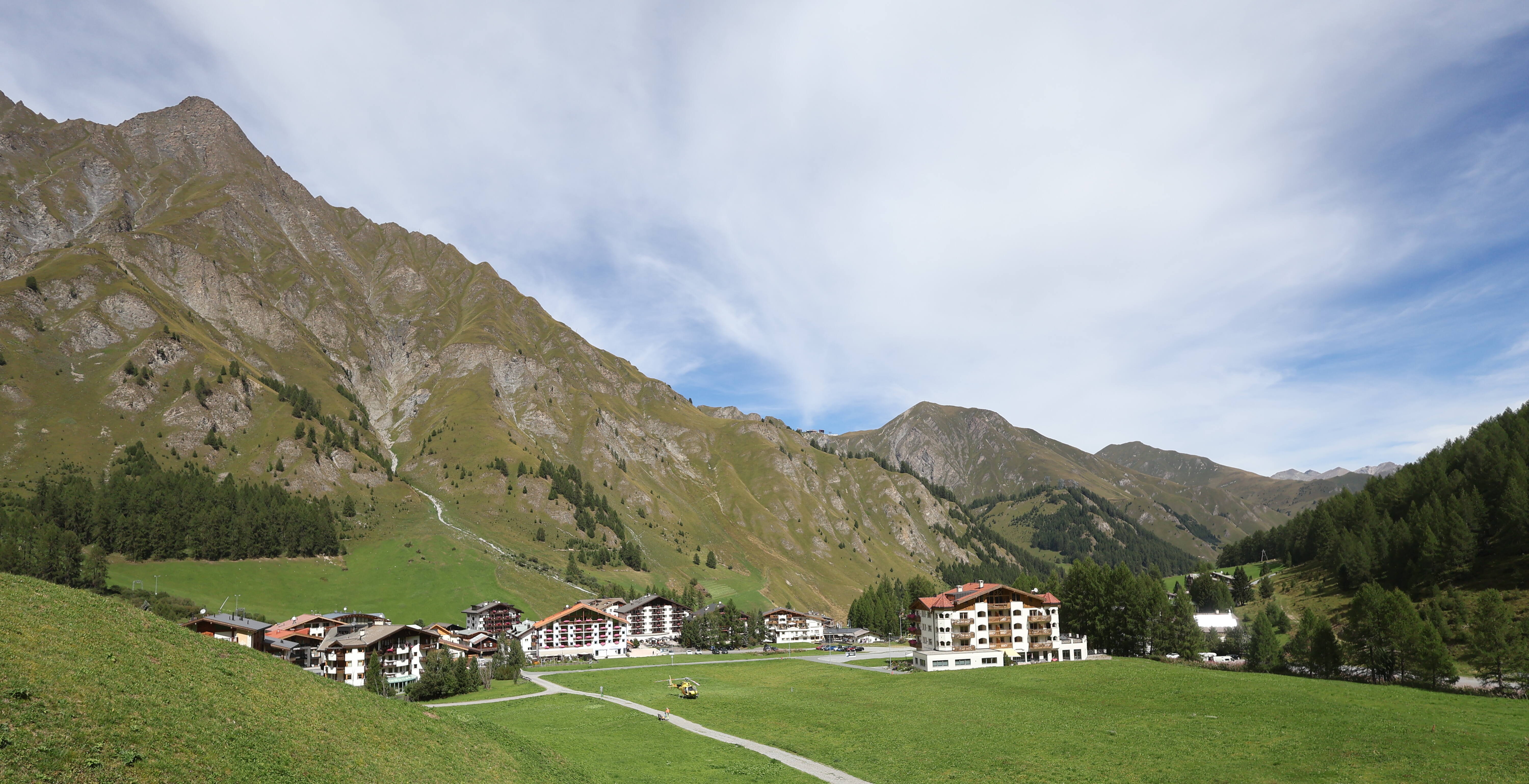Archiv Foto Webcam Samnaun: Blick auf das Dorf