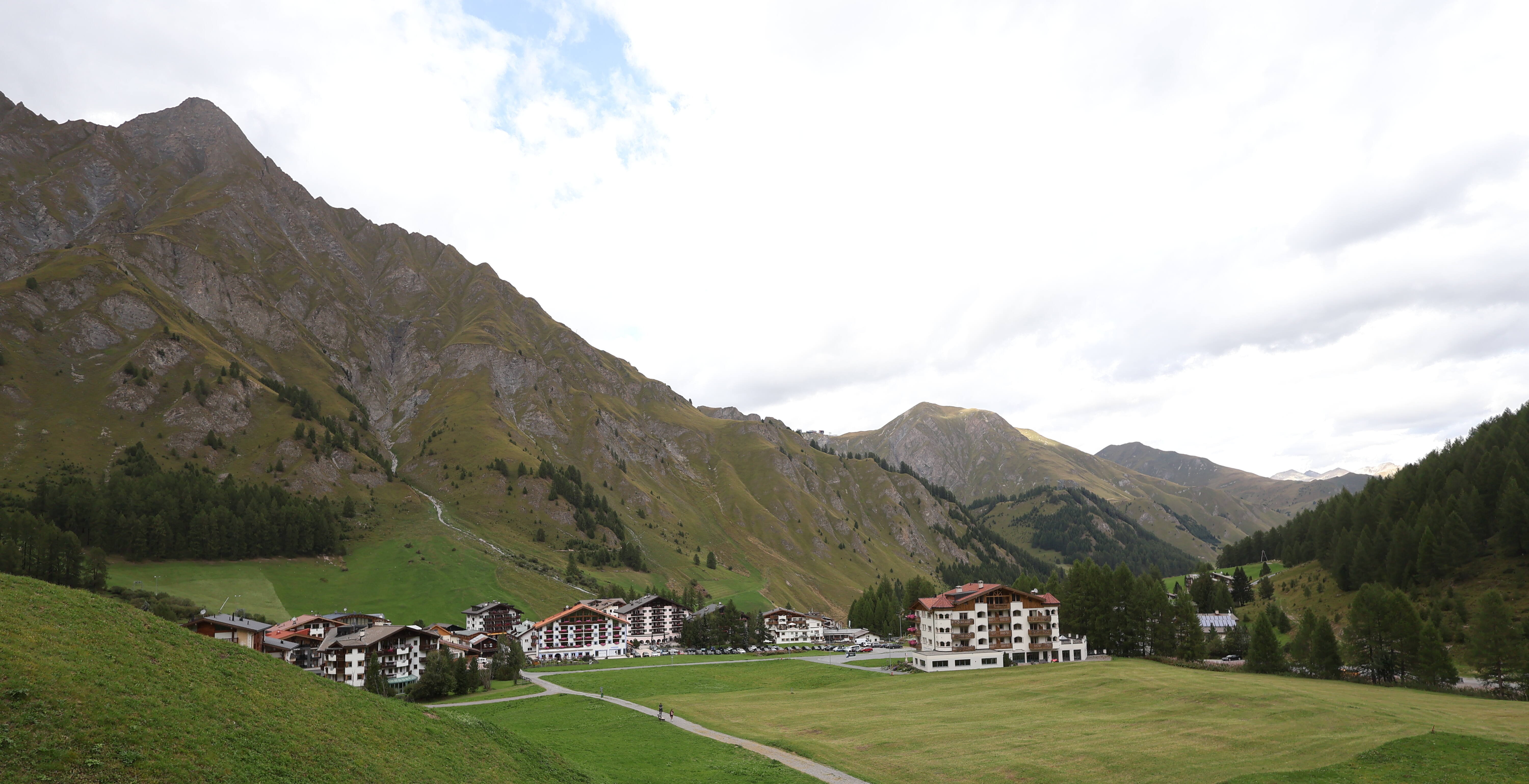 Archiv Foto Webcam Samnaun: Blick auf das Dorf