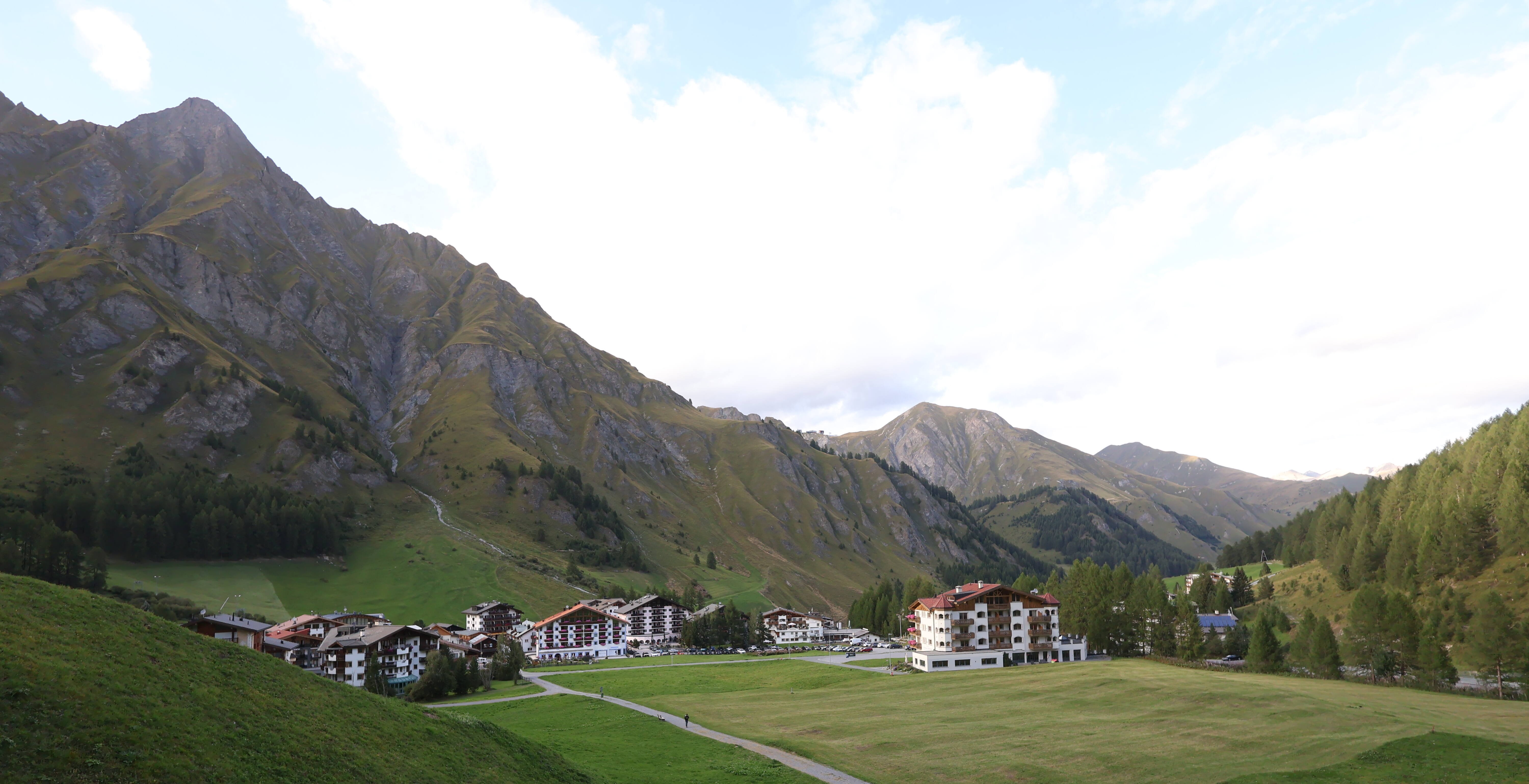 Archiv Foto Webcam Samnaun: Blick auf das Dorf