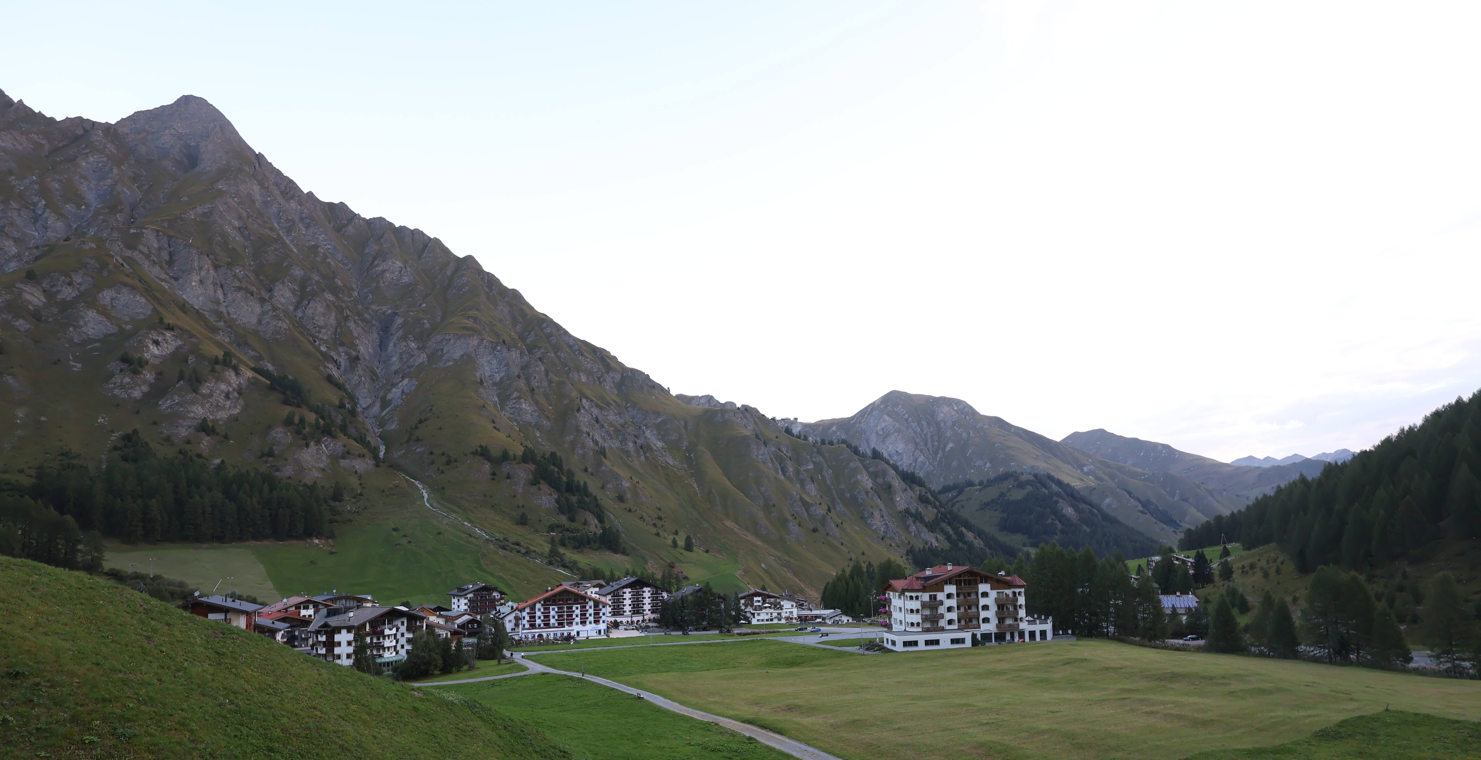 Archiv Foto Webcam Samnaun: Blick auf das Dorf