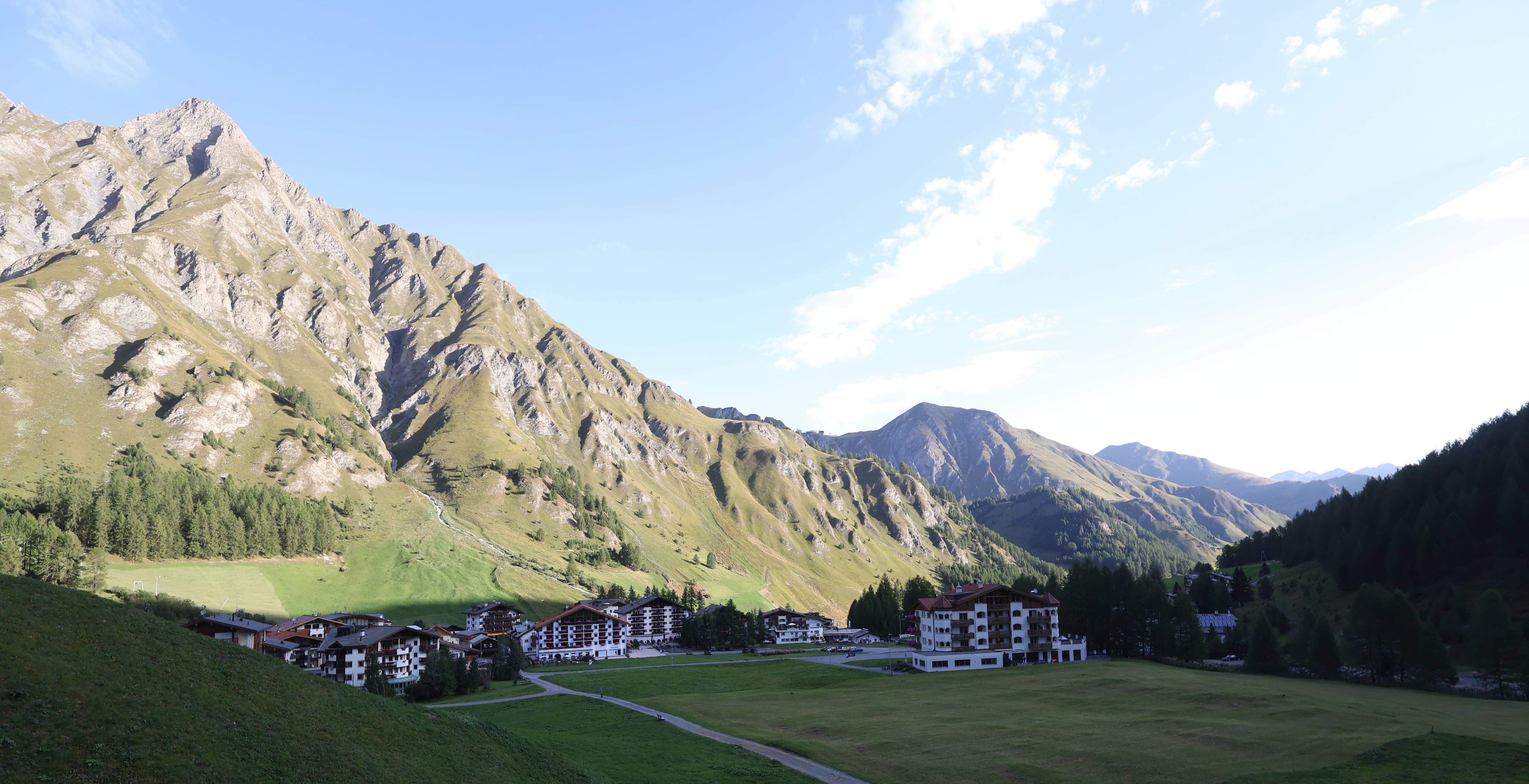 Archiv Foto Webcam Samnaun: Blick auf das Dorf