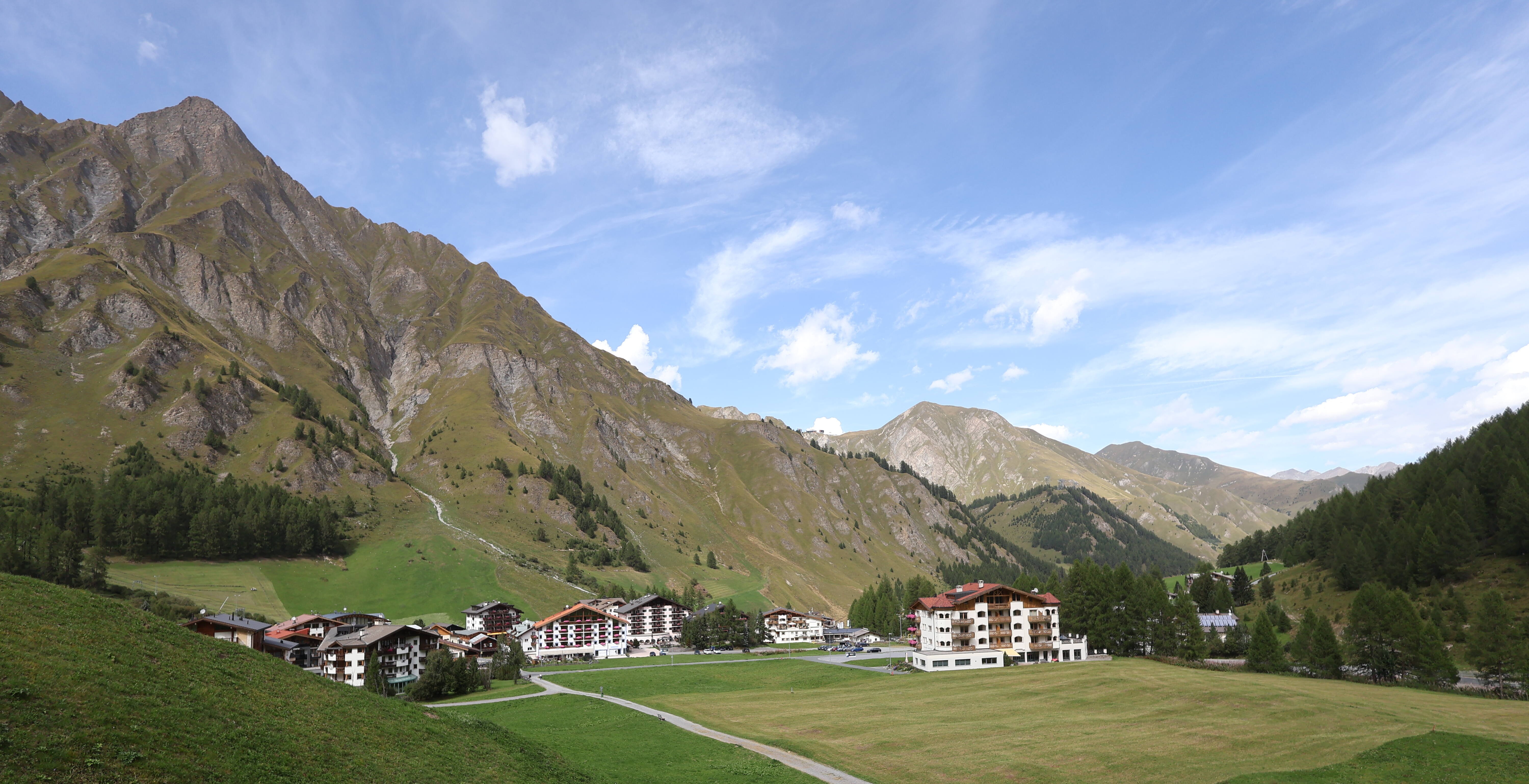 Archiv Foto Webcam Samnaun: Blick auf das Dorf