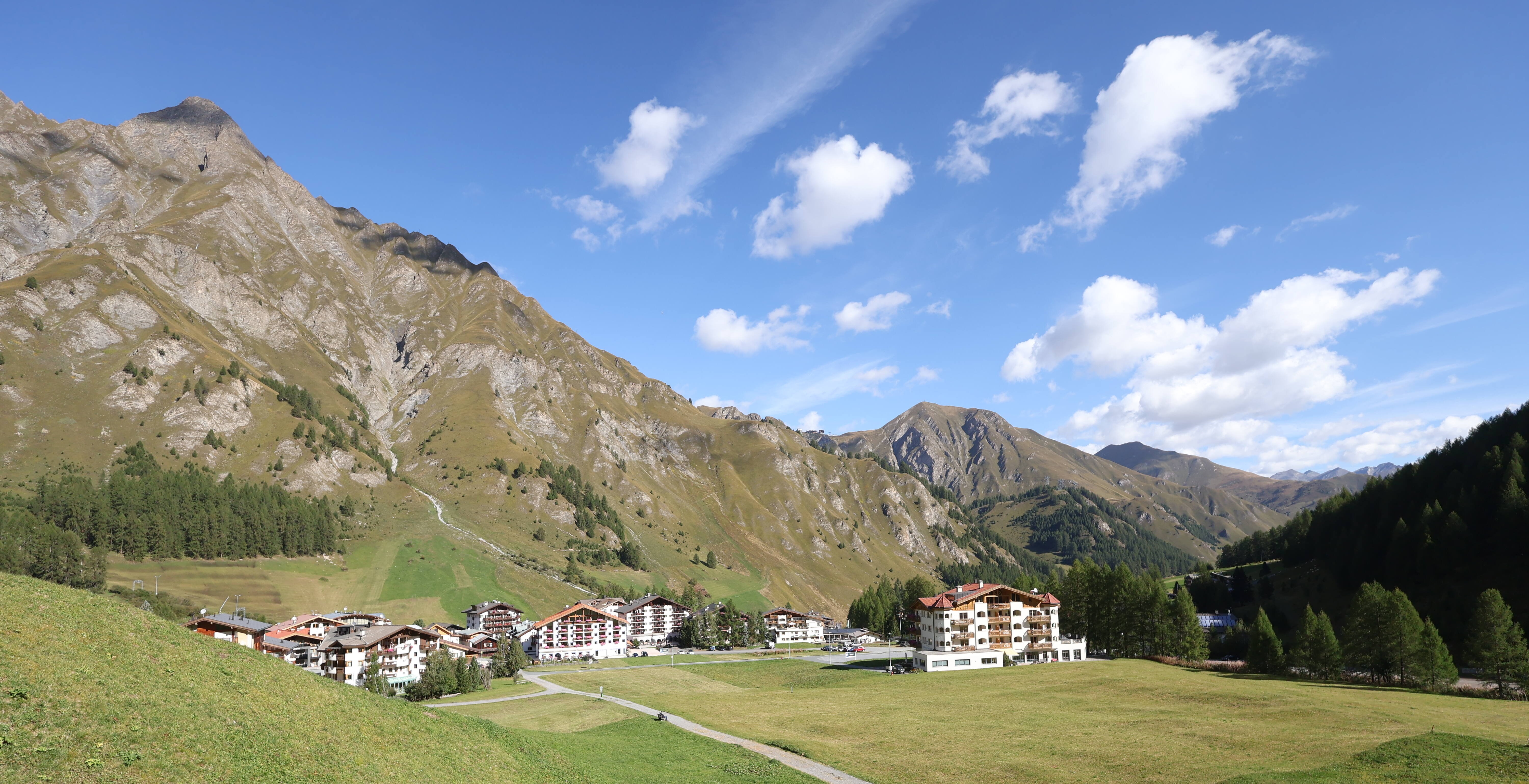 Archiv Foto Webcam Samnaun: Blick auf das Dorf
