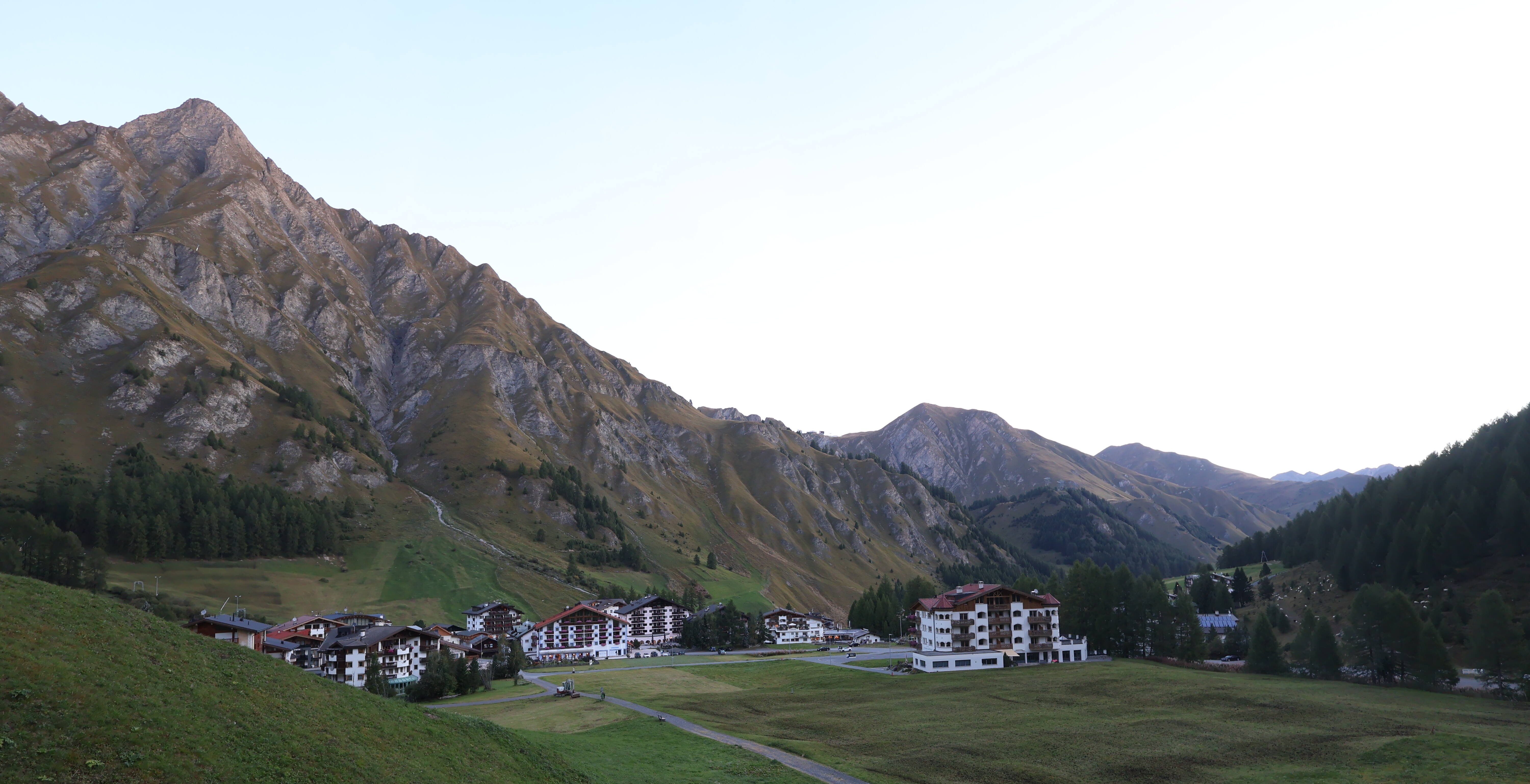 Archiv Foto Webcam Samnaun: Blick auf das Dorf