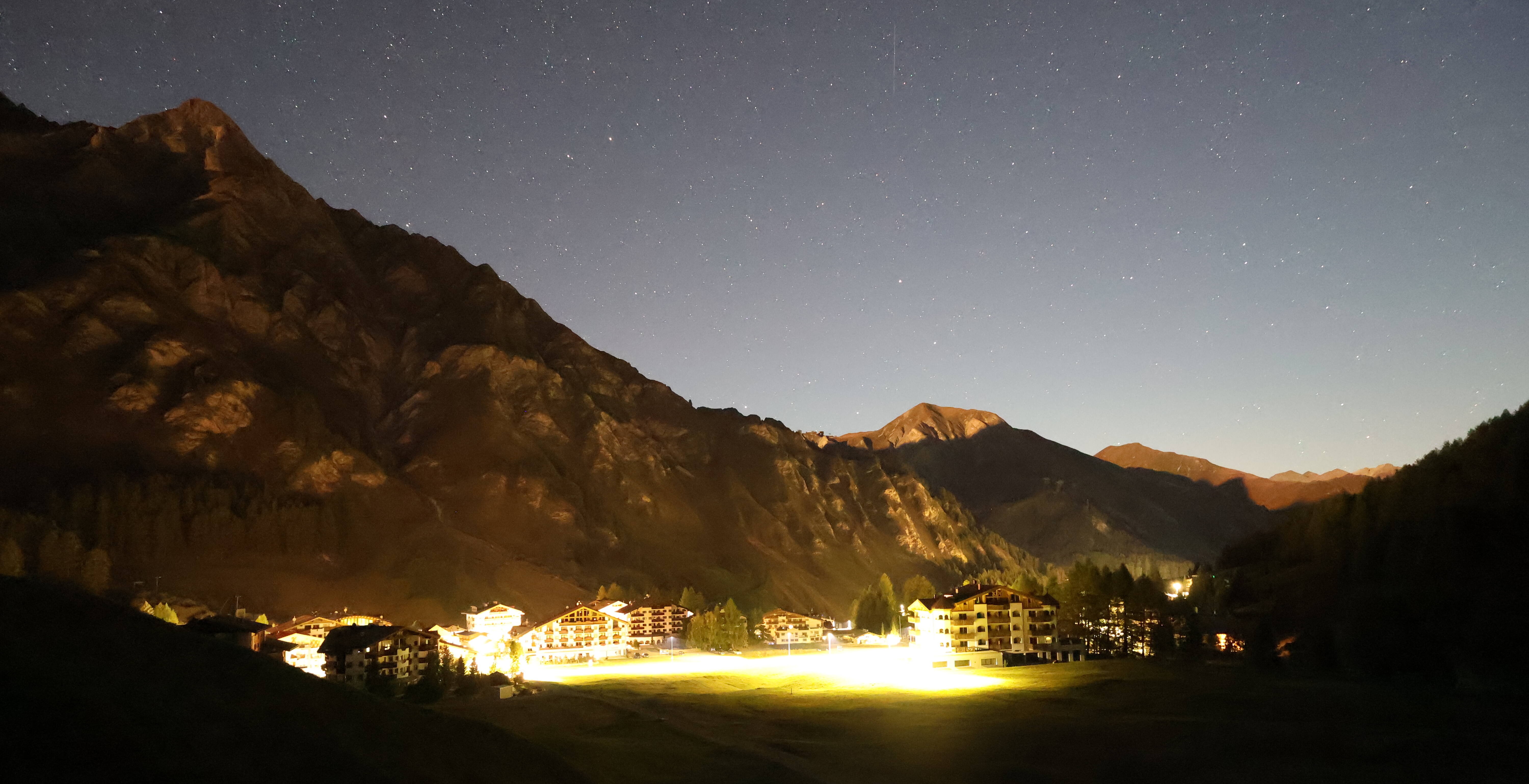 Archived image Webcam Samnaun: Village View