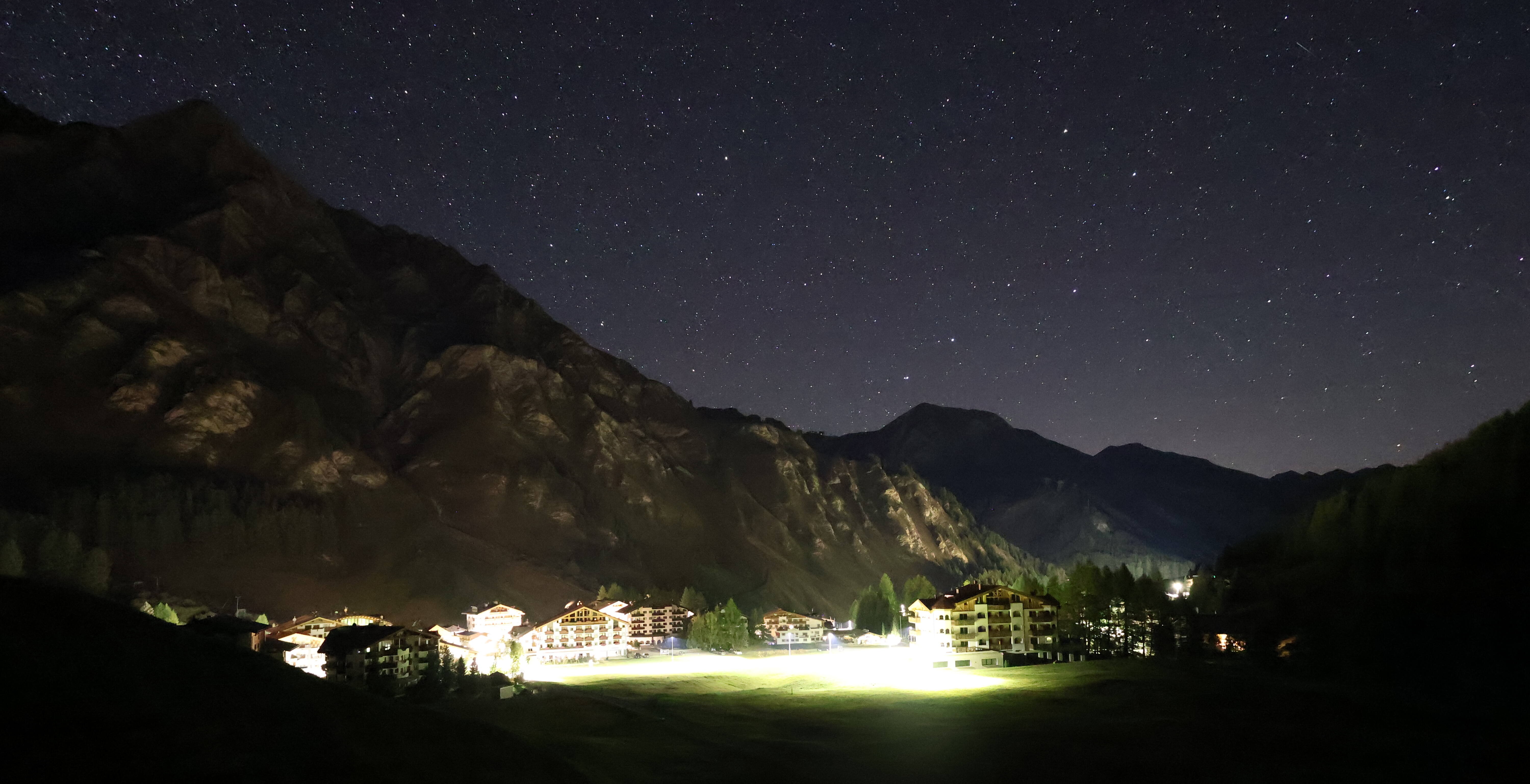 Archived image Webcam Samnaun: Village View