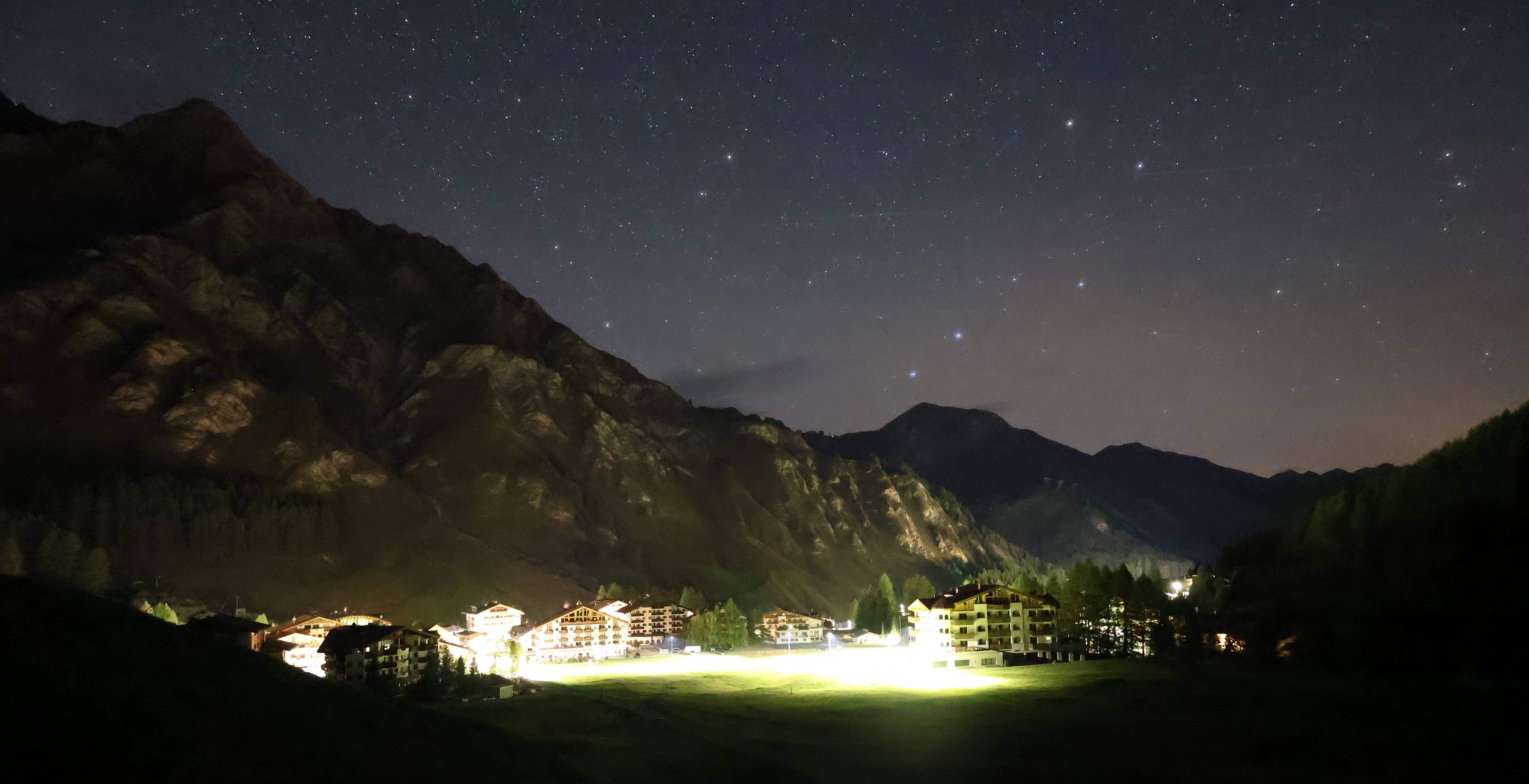 Archiv Foto Webcam Samnaun: Blick auf das Dorf