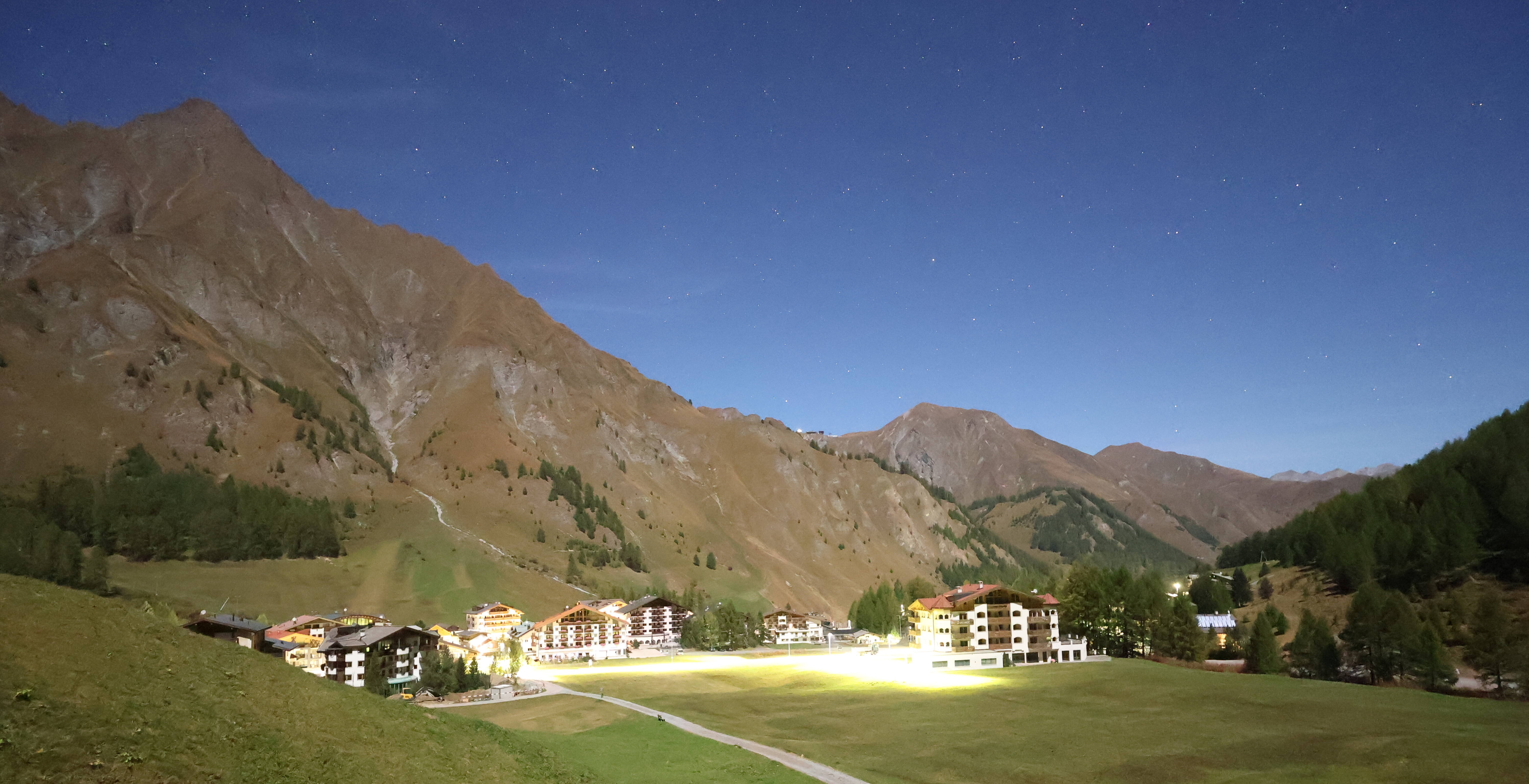 Archived image Webcam Samnaun: Village View