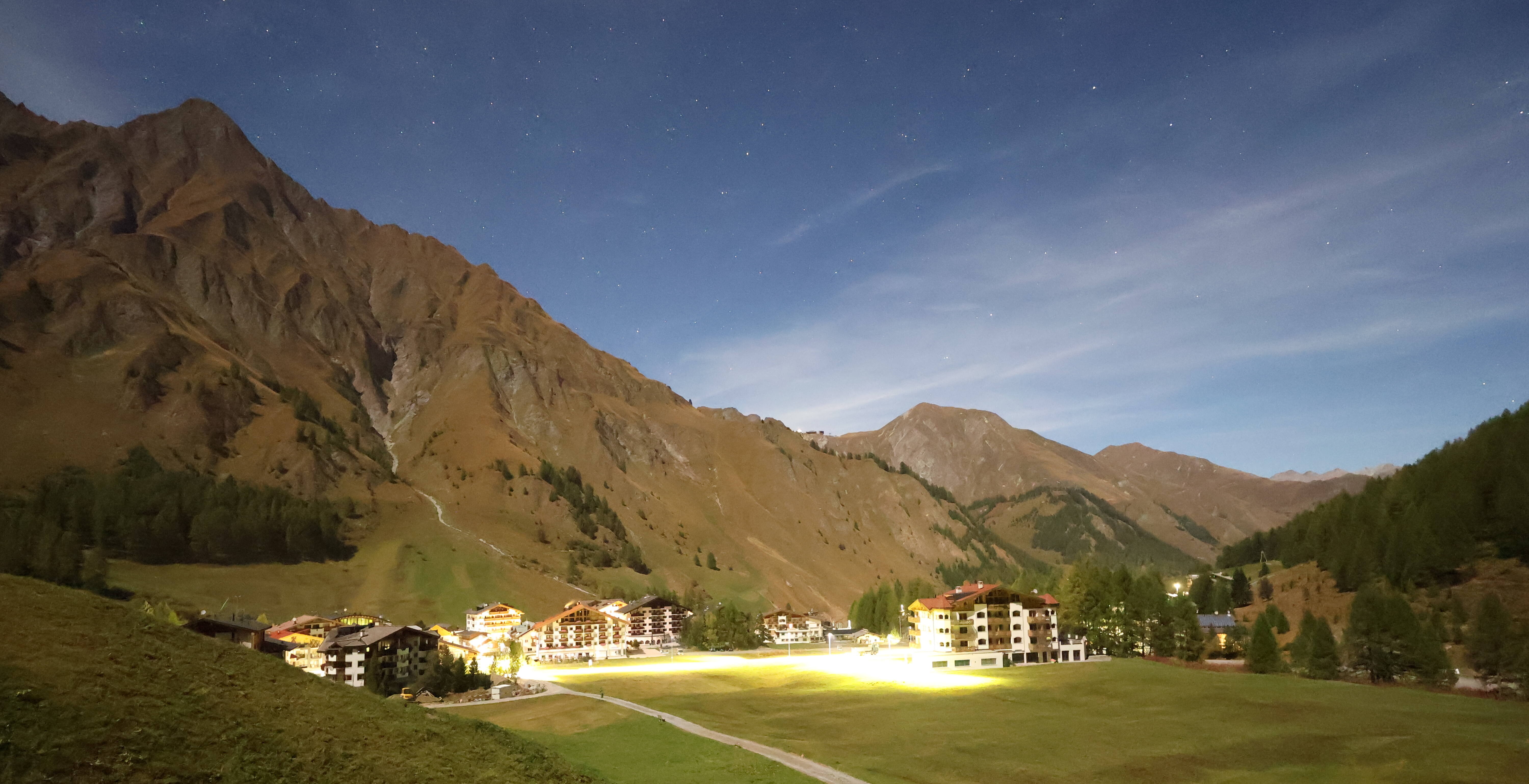 Archived image Webcam Samnaun: Village View