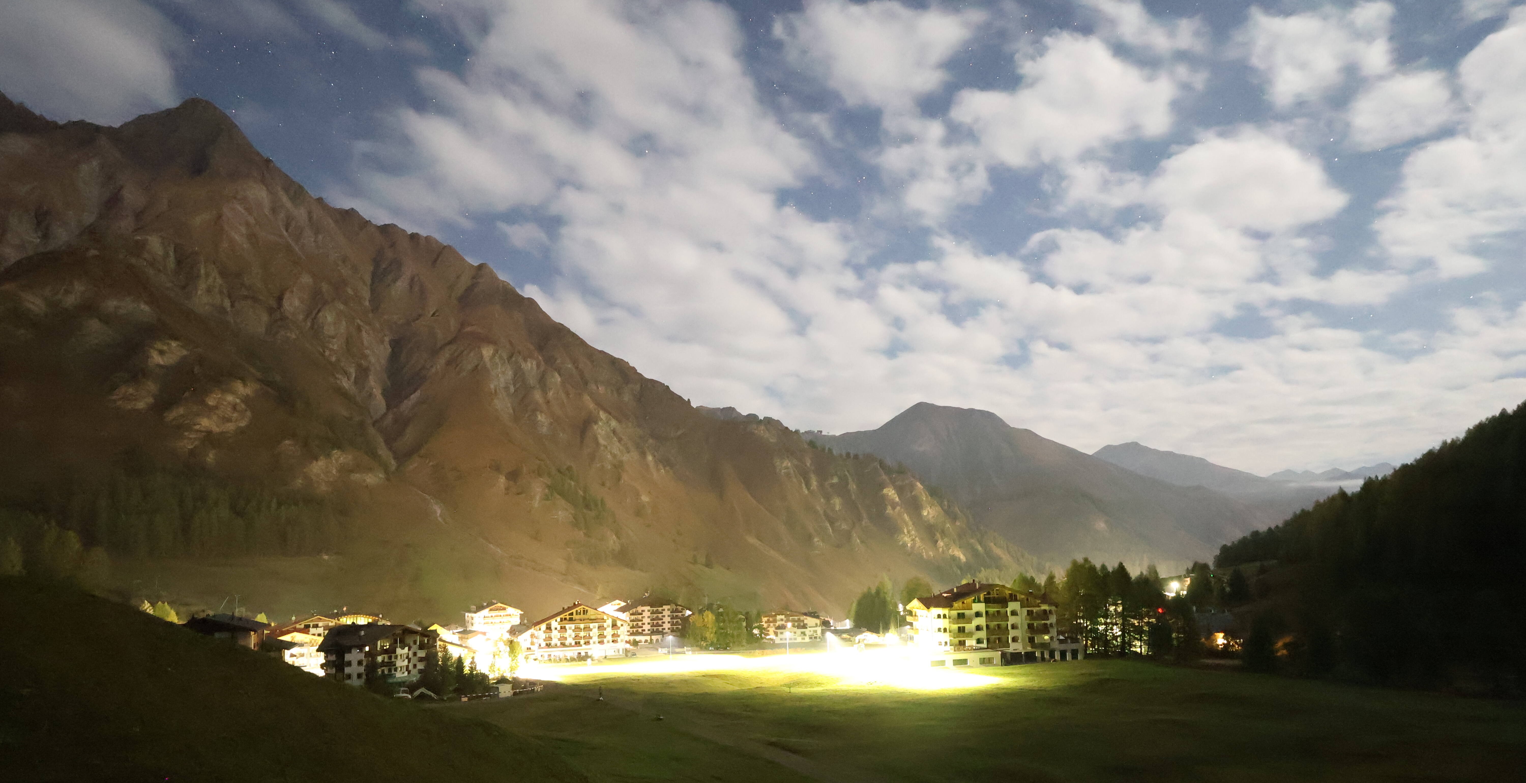 Archived image Webcam Samnaun: Village View