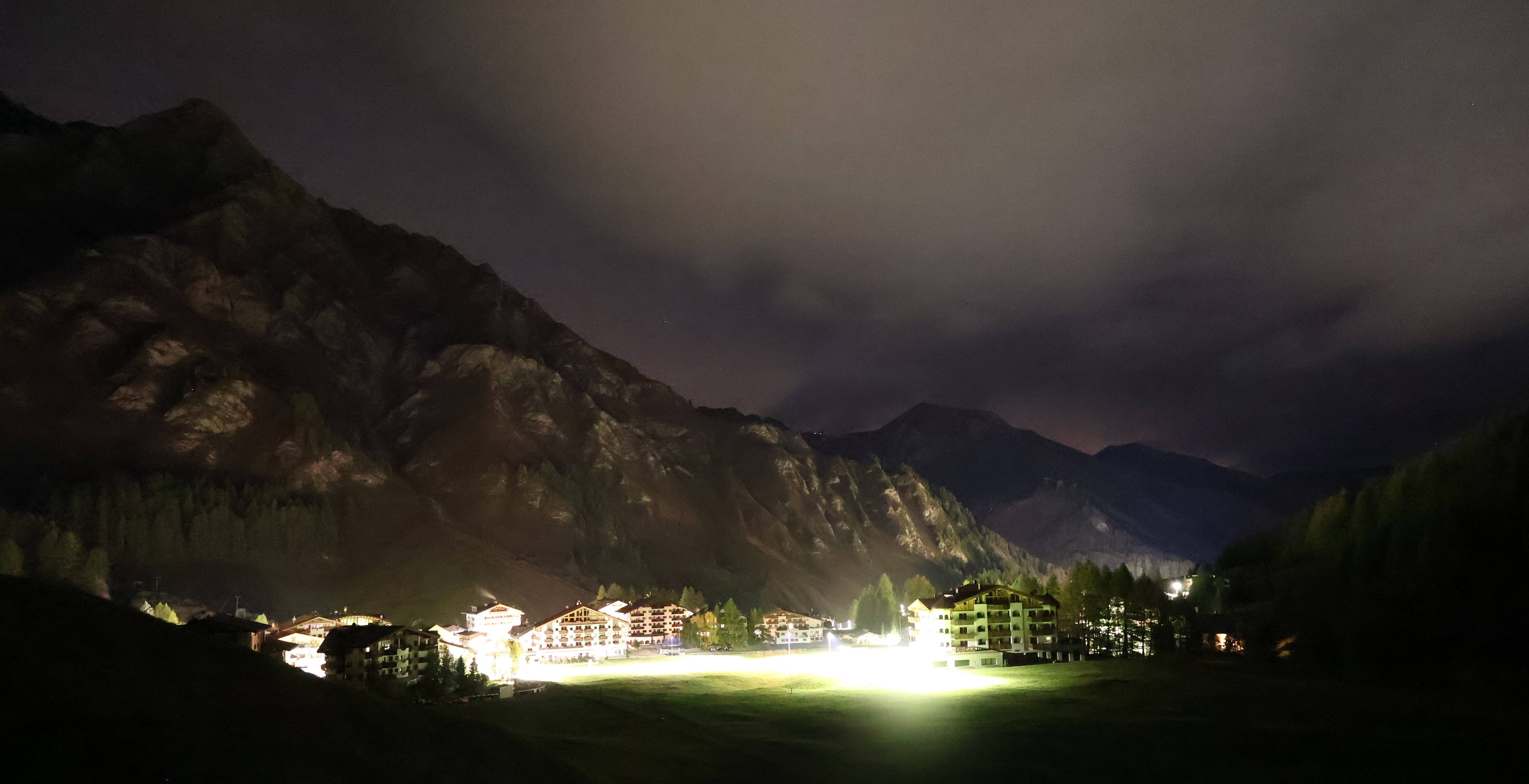 Archived image Webcam Samnaun: Village View