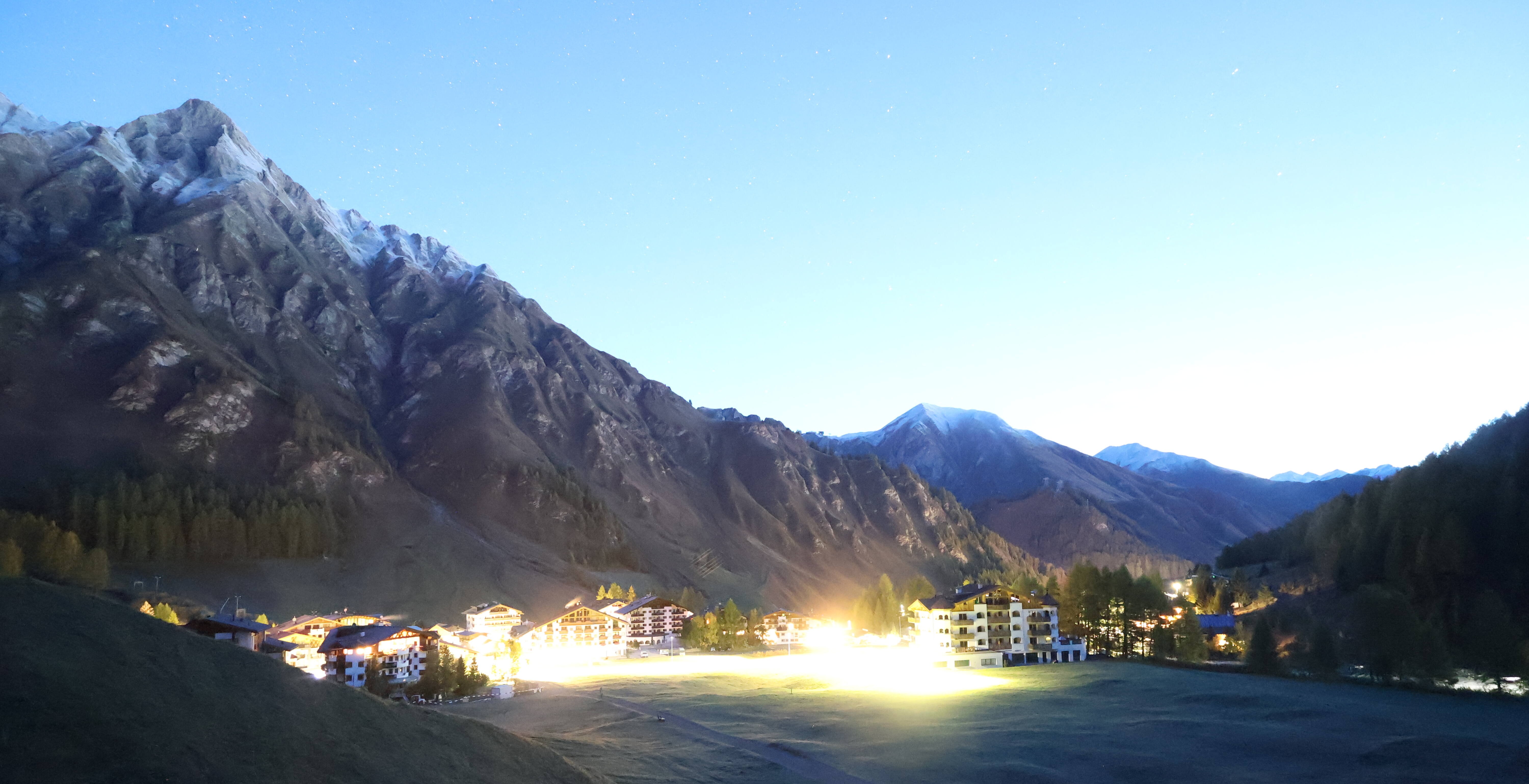 Archived image Webcam Samnaun: Village View