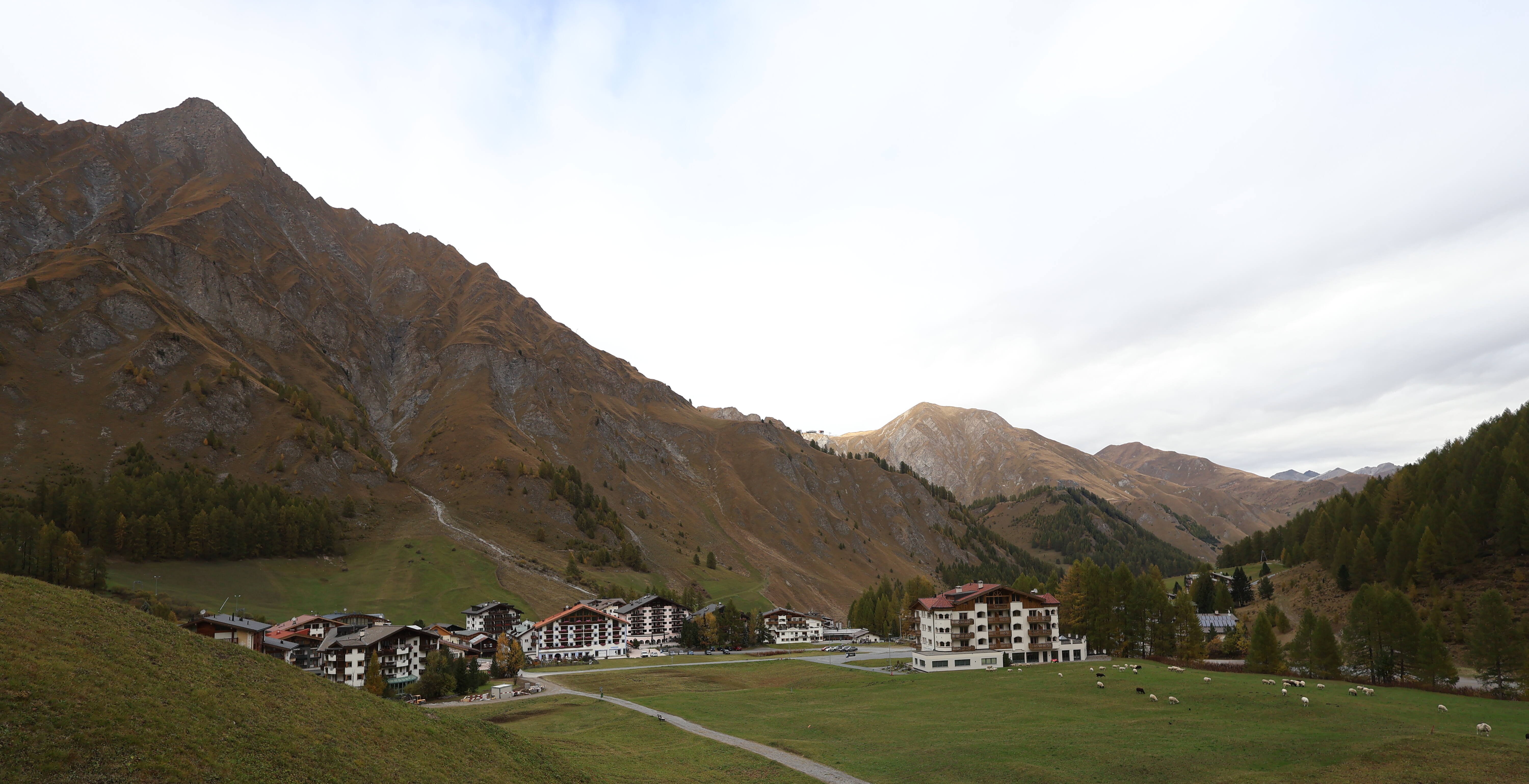 Archiv Foto Webcam Samnaun: Blick auf das Dorf