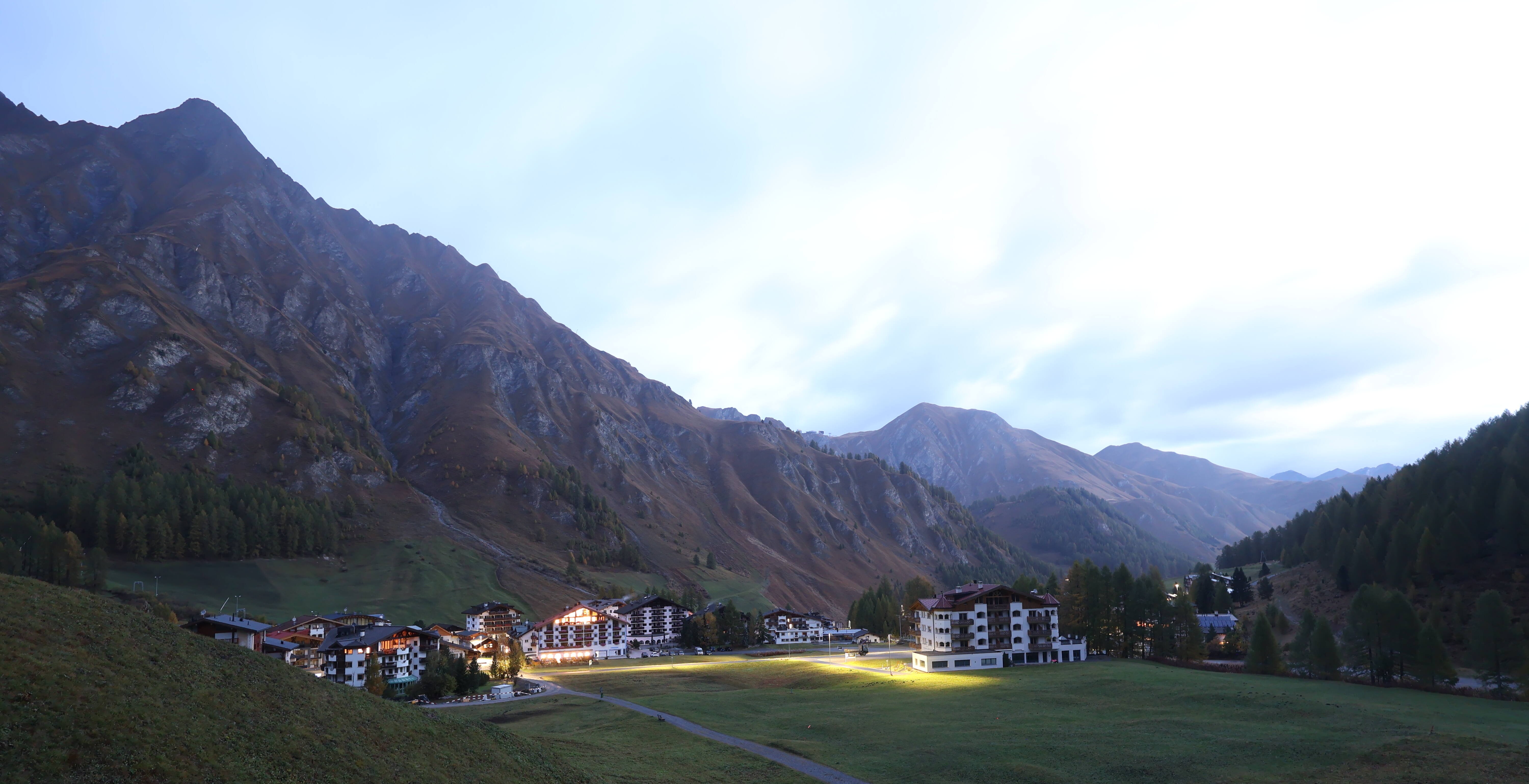 Archiv Foto Webcam Samnaun: Blick auf das Dorf