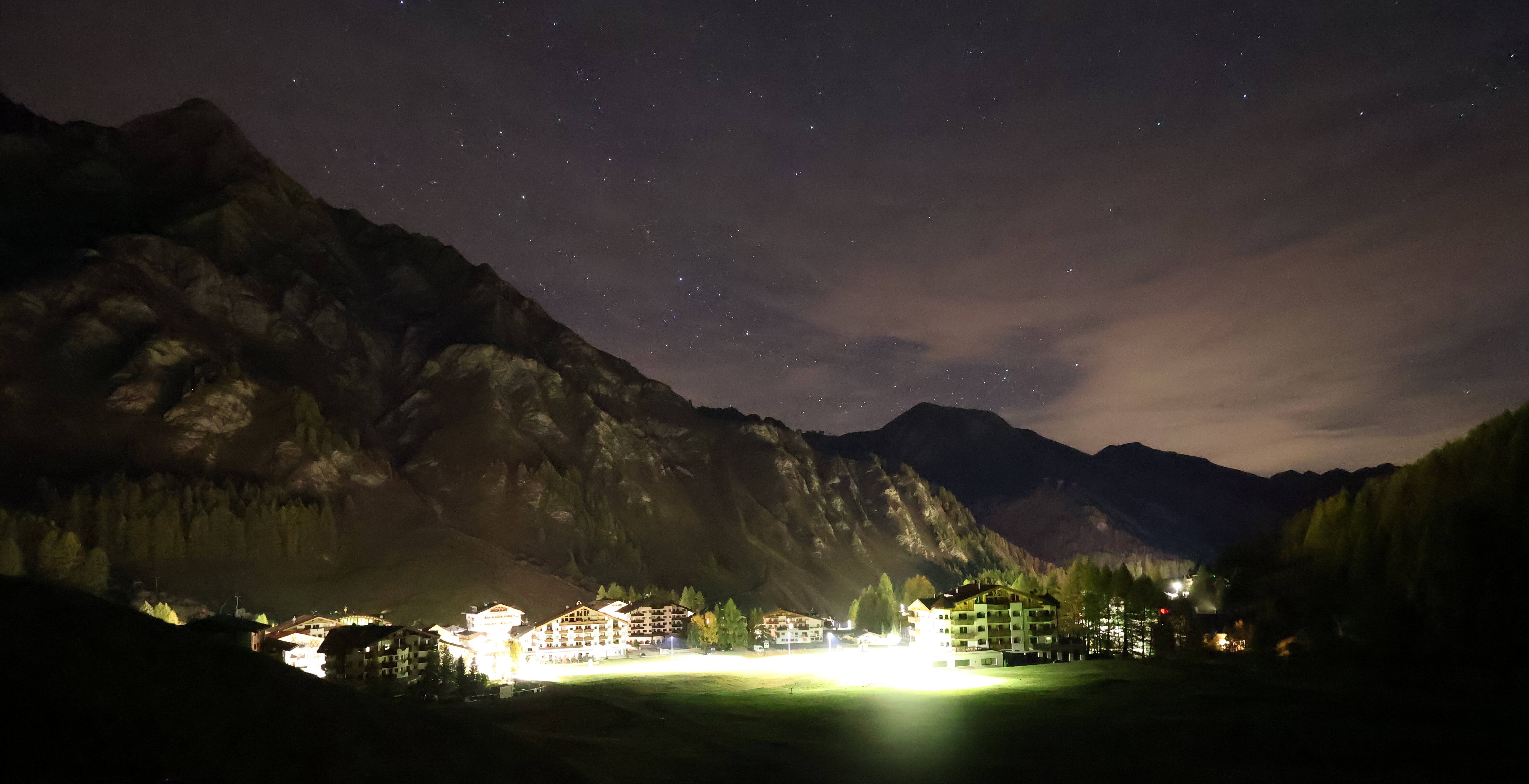 Archiv Foto Webcam Samnaun: Blick auf das Dorf