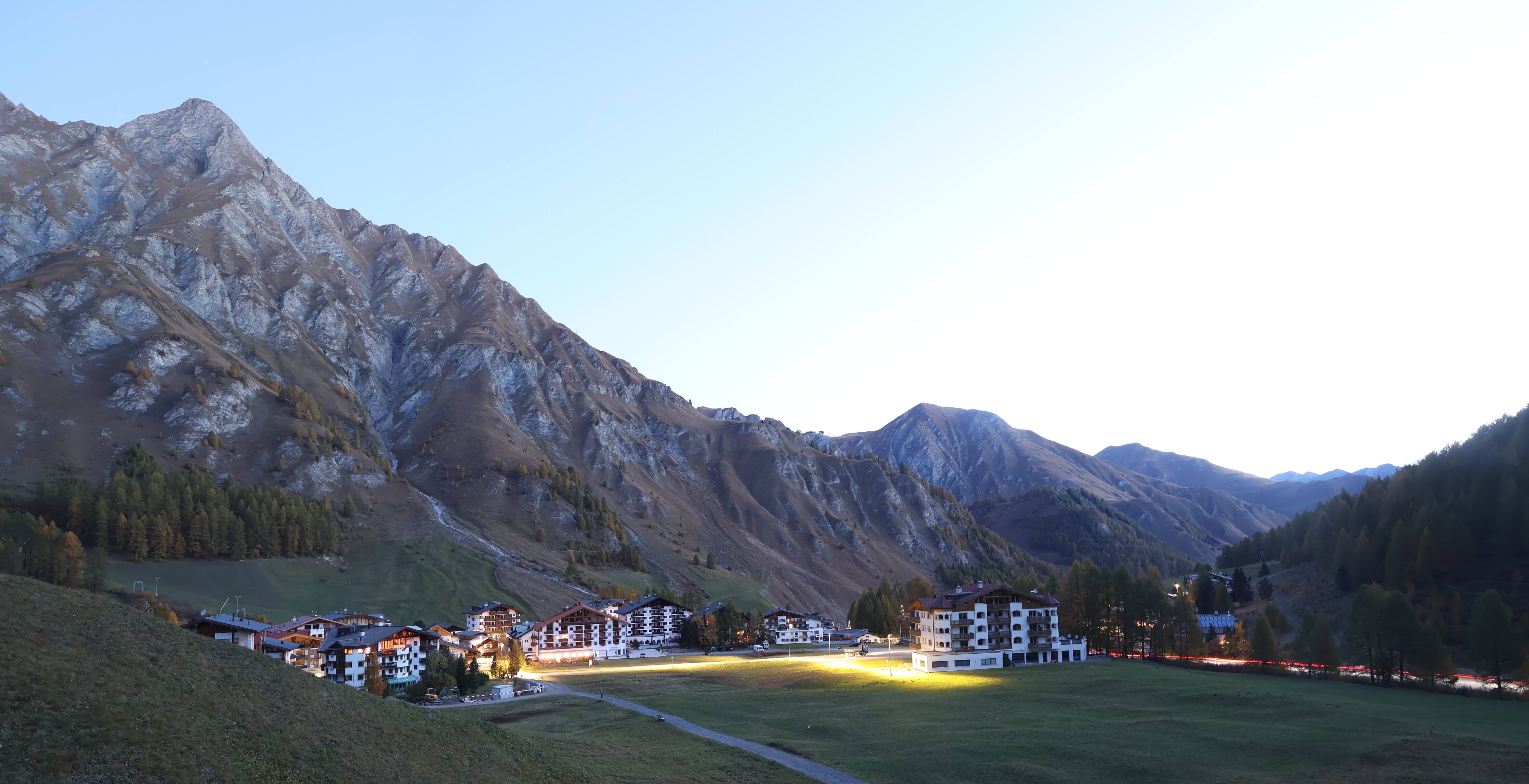 Archiv Foto Webcam Samnaun: Blick auf das Dorf